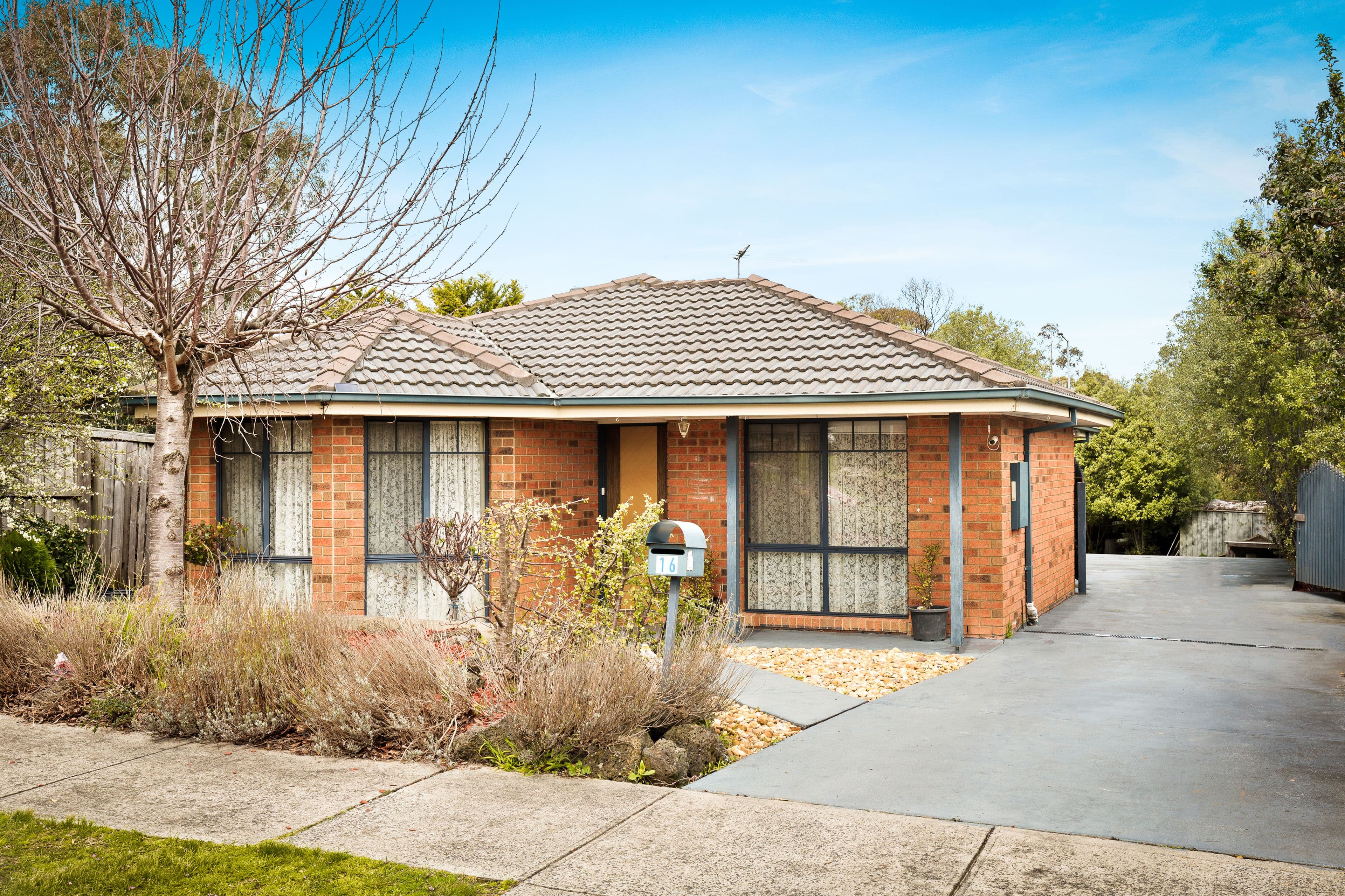 16 Ebony Drive, Pakenham VIC 3810, Pakenham - Thumbnail 2