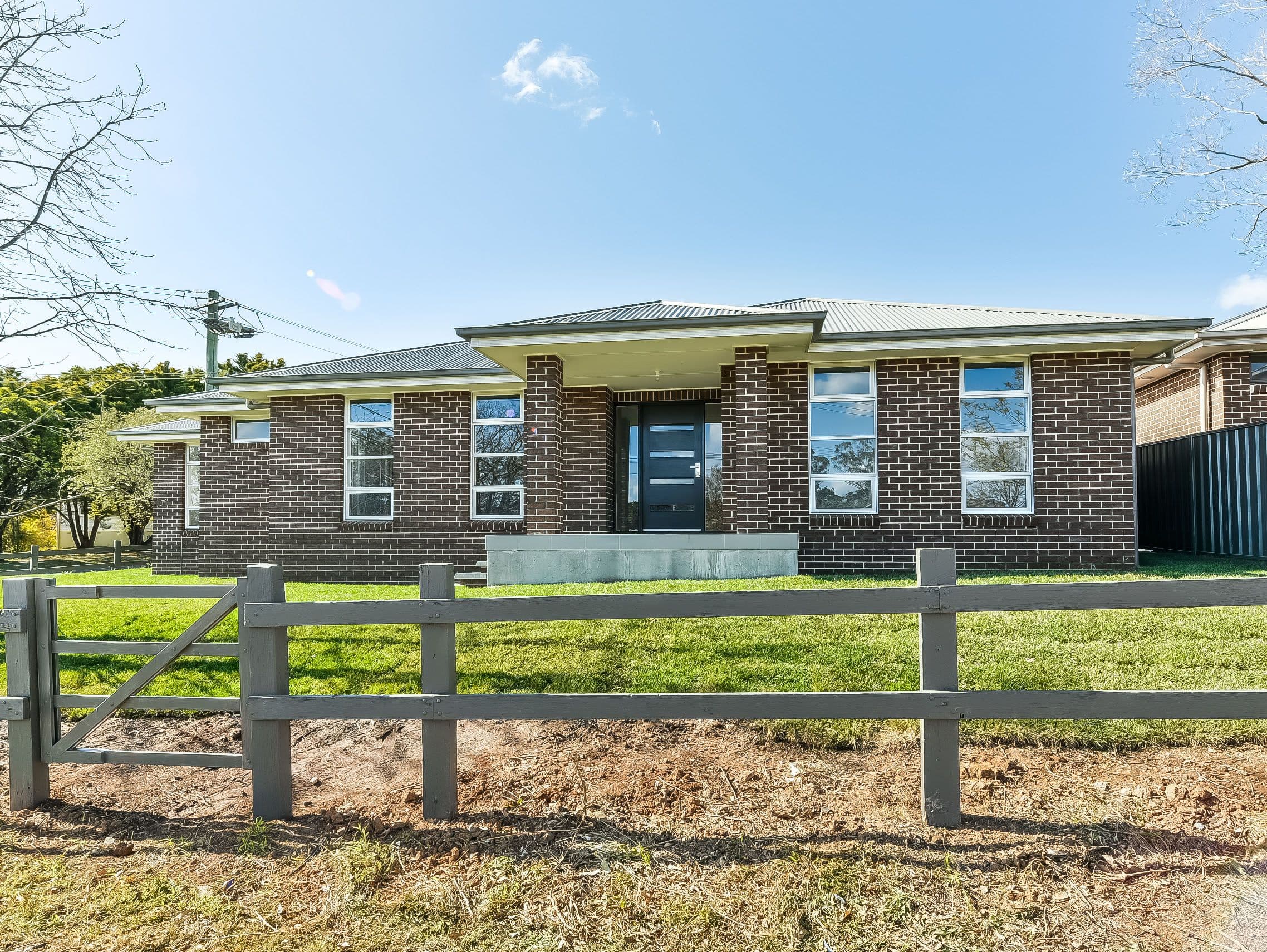 54 Struan Street, Tahmoor - Image 1