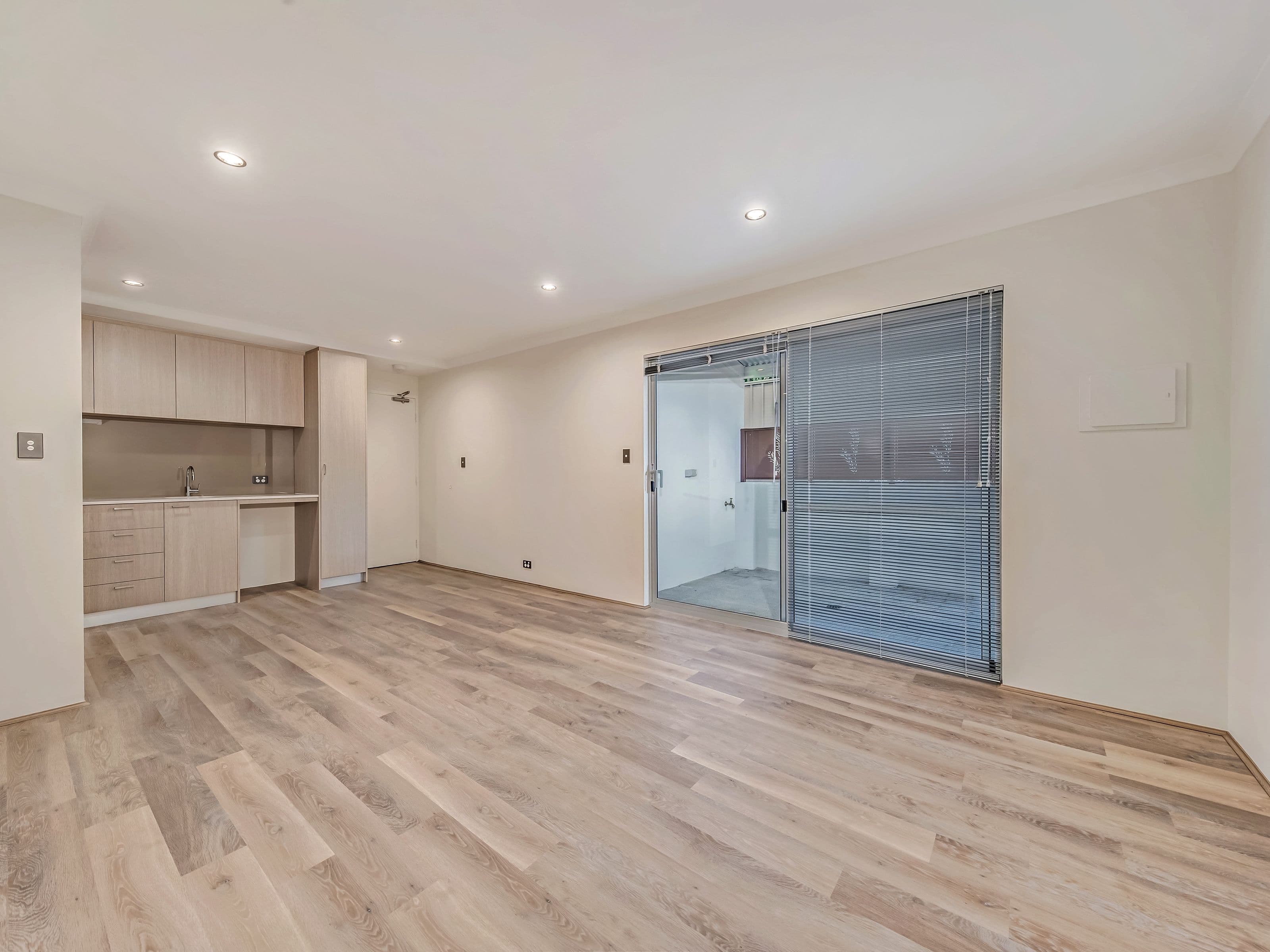 2/120 Abbett Street, Scarborough WA 6019, Scarborough - Thumbnail 3