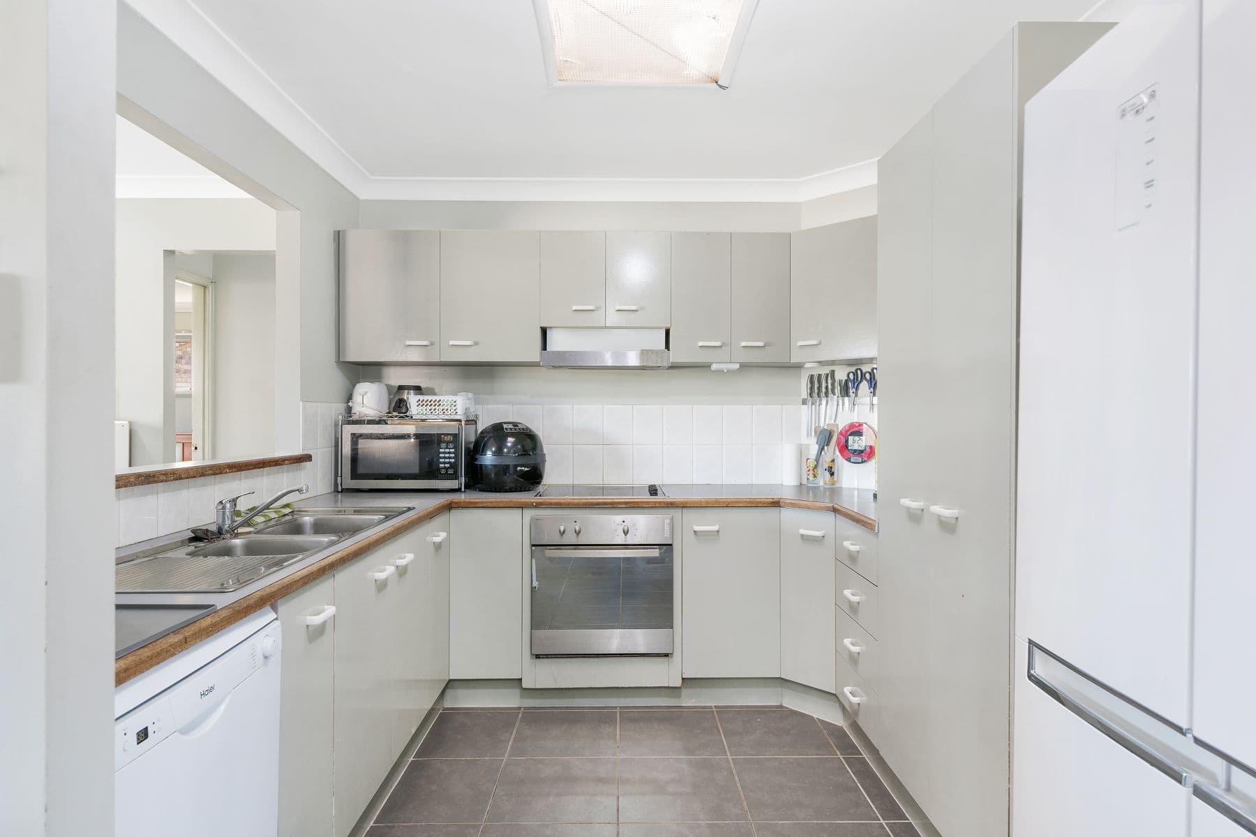 8 Suncrest Court, Caboolture QLD 4510, Caboolture - Thumbnail 2