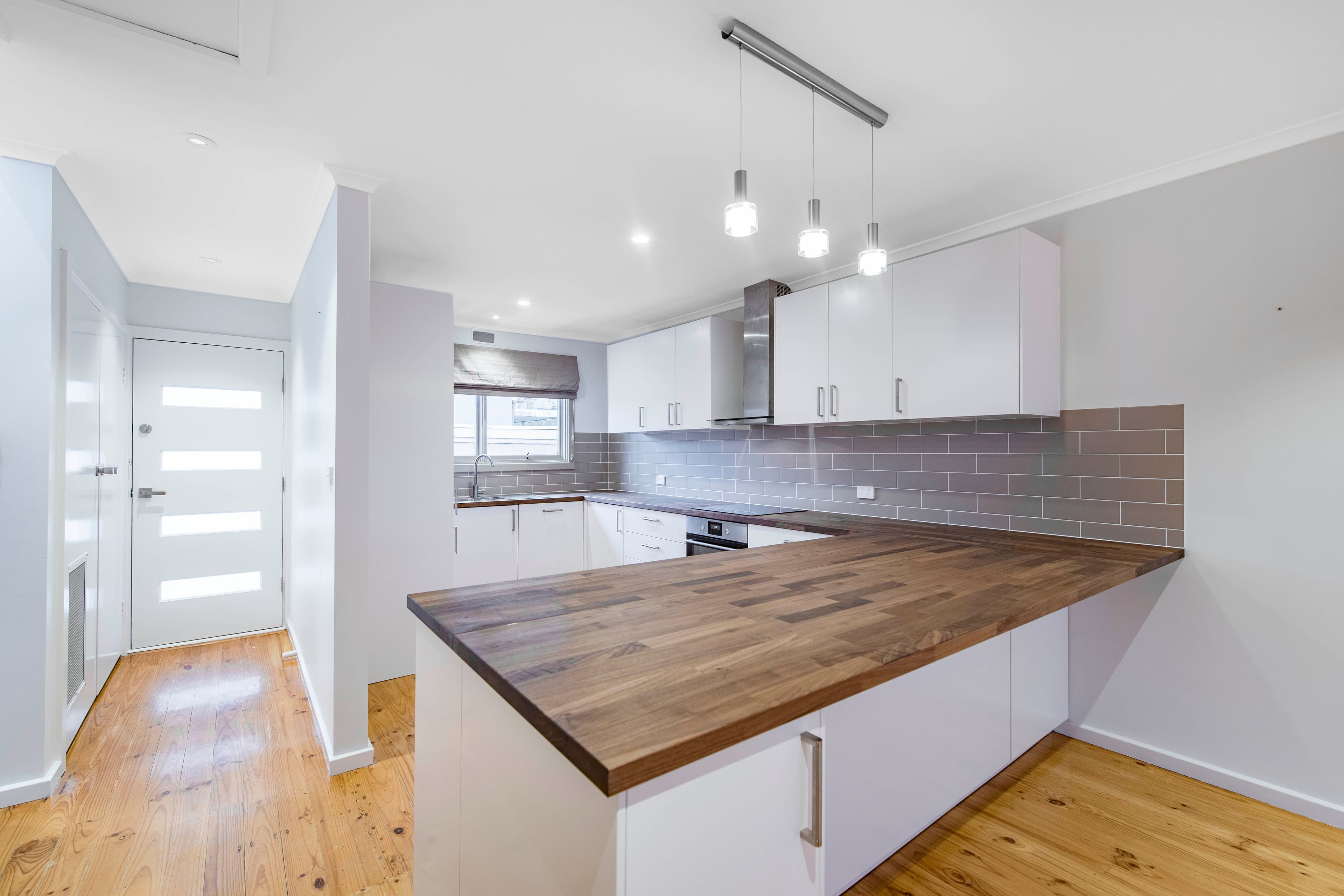 10 Mackaness Place, Garran ACT 2605, Garran - Thumbnail 2