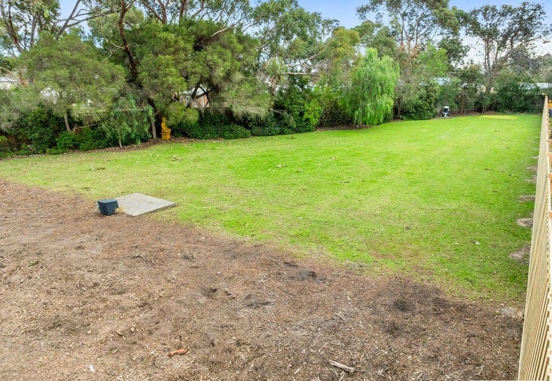 14 Vaughan Street, Cowes VIC 3922, Cowes - Thumbnail 3