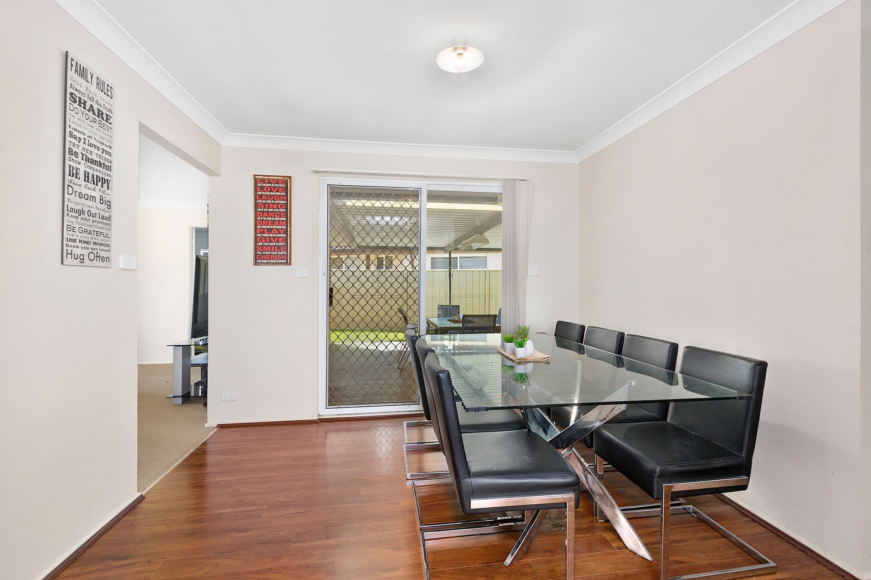 6 Crosswater Boulevard, Clyde North - Thumbnail 3
