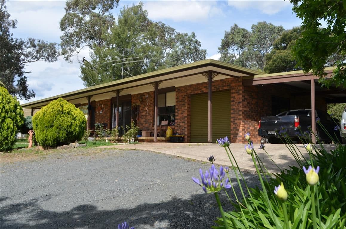 53 Cloverdale Road, TUMUT NSW 2720, Tumut - Image 1