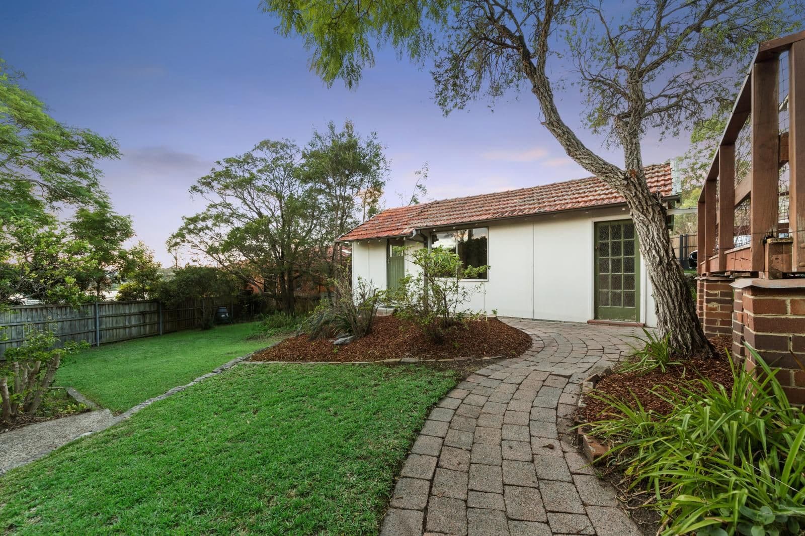 1 Neeworra Road, Northbridge - Thumbnail 3