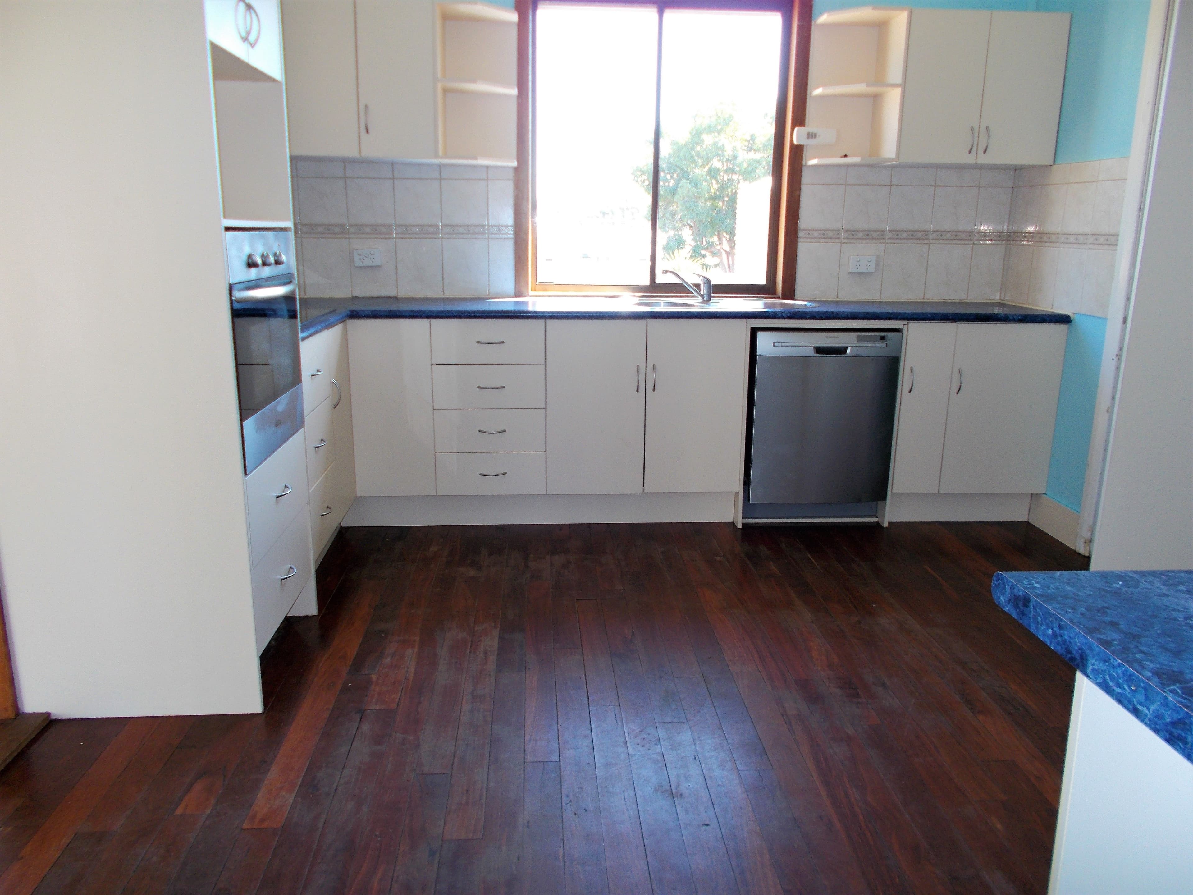 9 Albert Parade, Bordertown SA 5268, Bordertown - Thumbnail 3