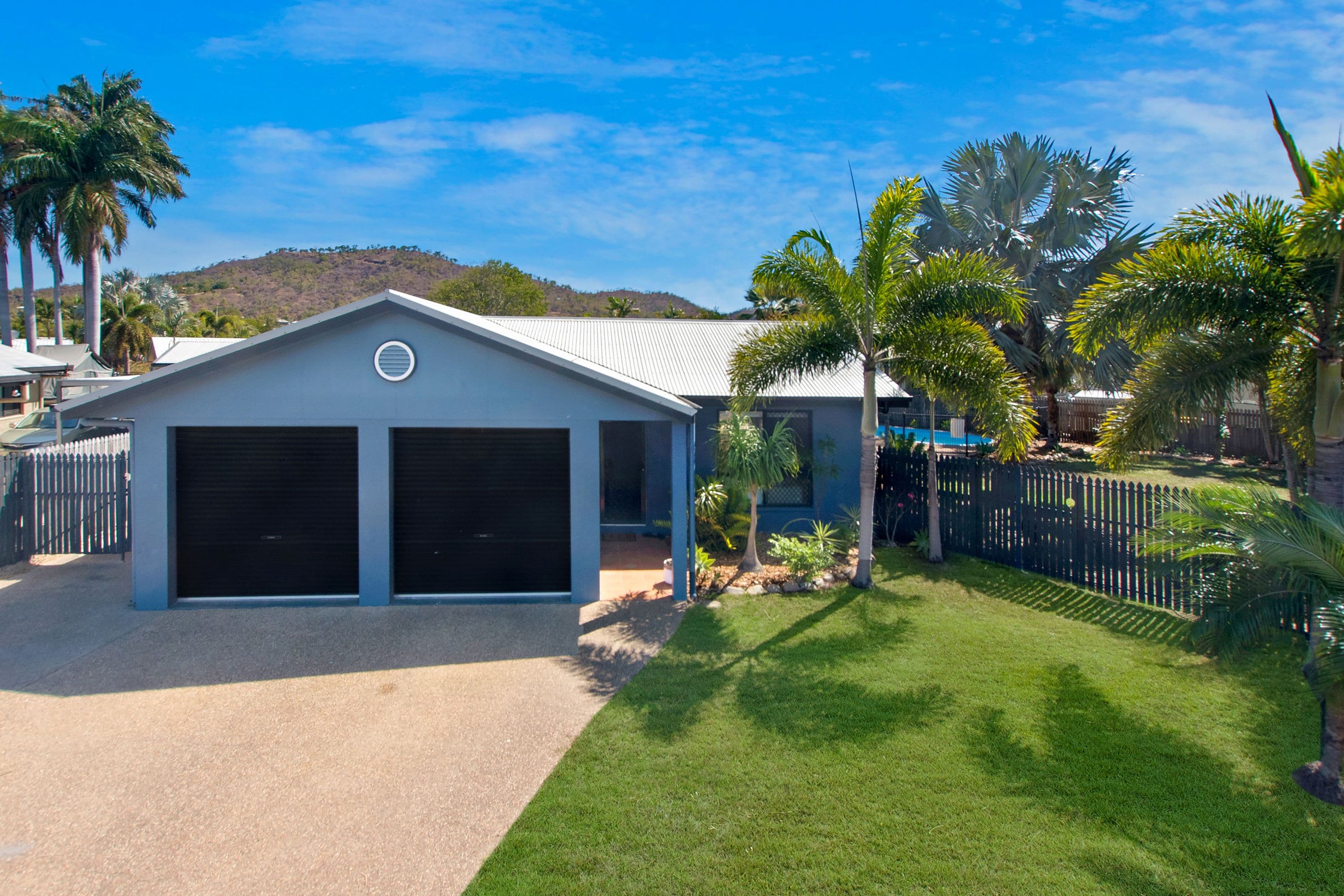 17 Black Braes Court, Mount Louisa QLD 4814, Mount Louisa - Thumbnail 2