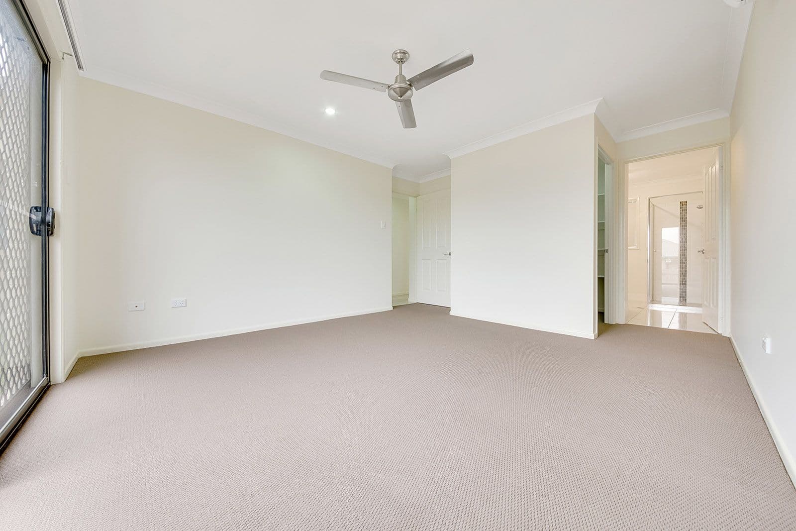 29 Briffney Street, Kirkwood QLD 4680, Kirkwood - Thumbnail 8