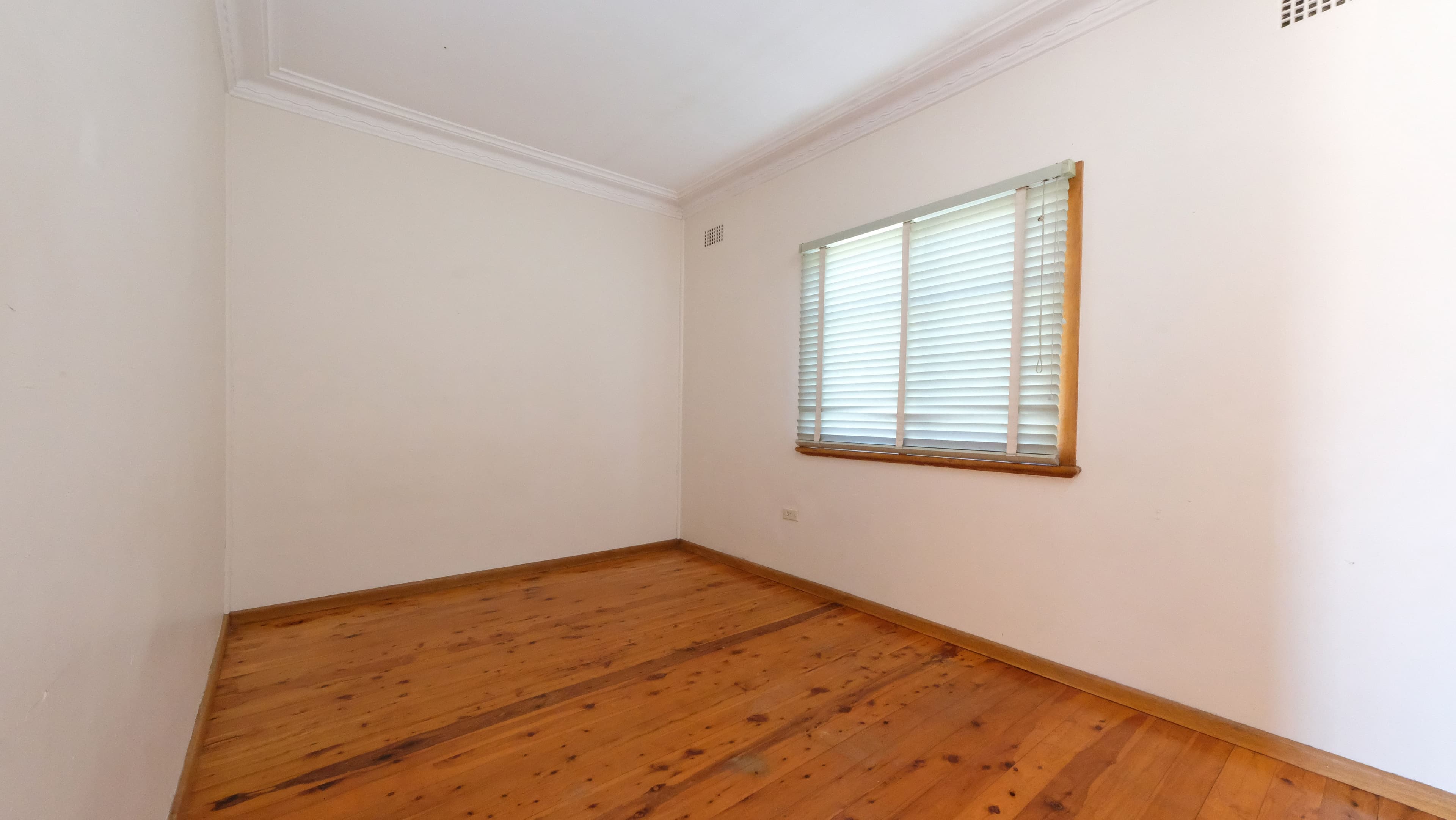 18 Curtin Street, Cabramatta NSW 2166, Cabramatta - Thumbnail 8