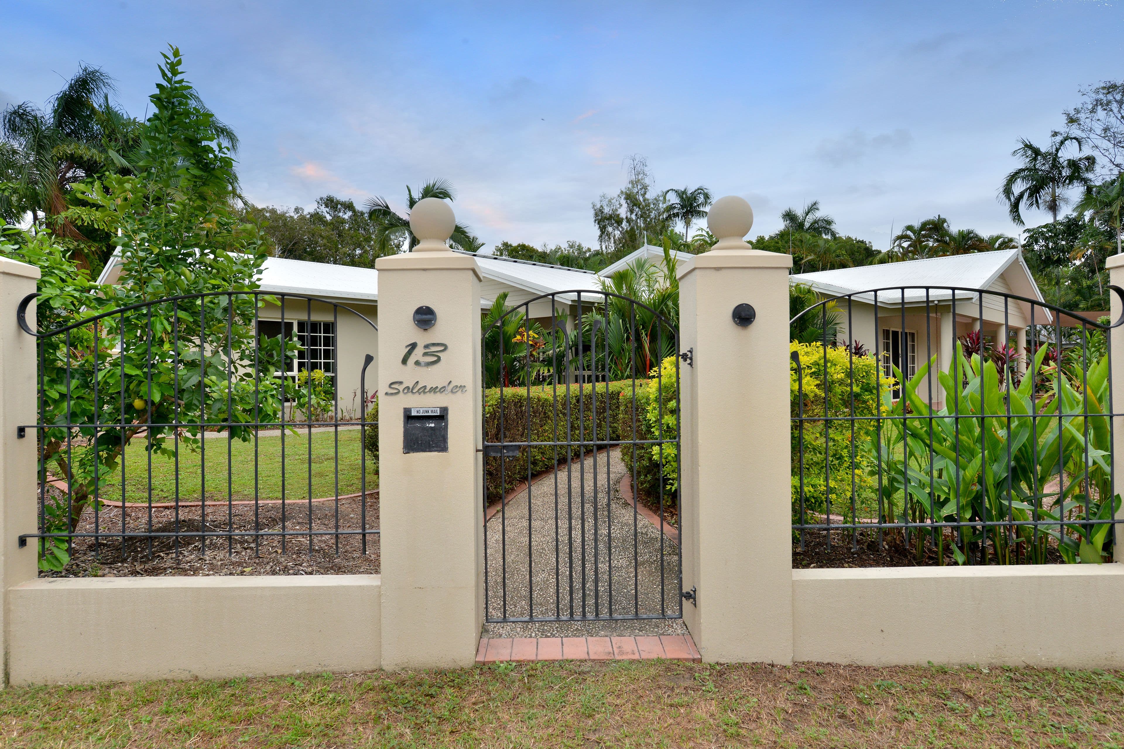 13 Solander Boulevard, Port Douglas QLD 4877, Port Douglas - Thumbnail 6