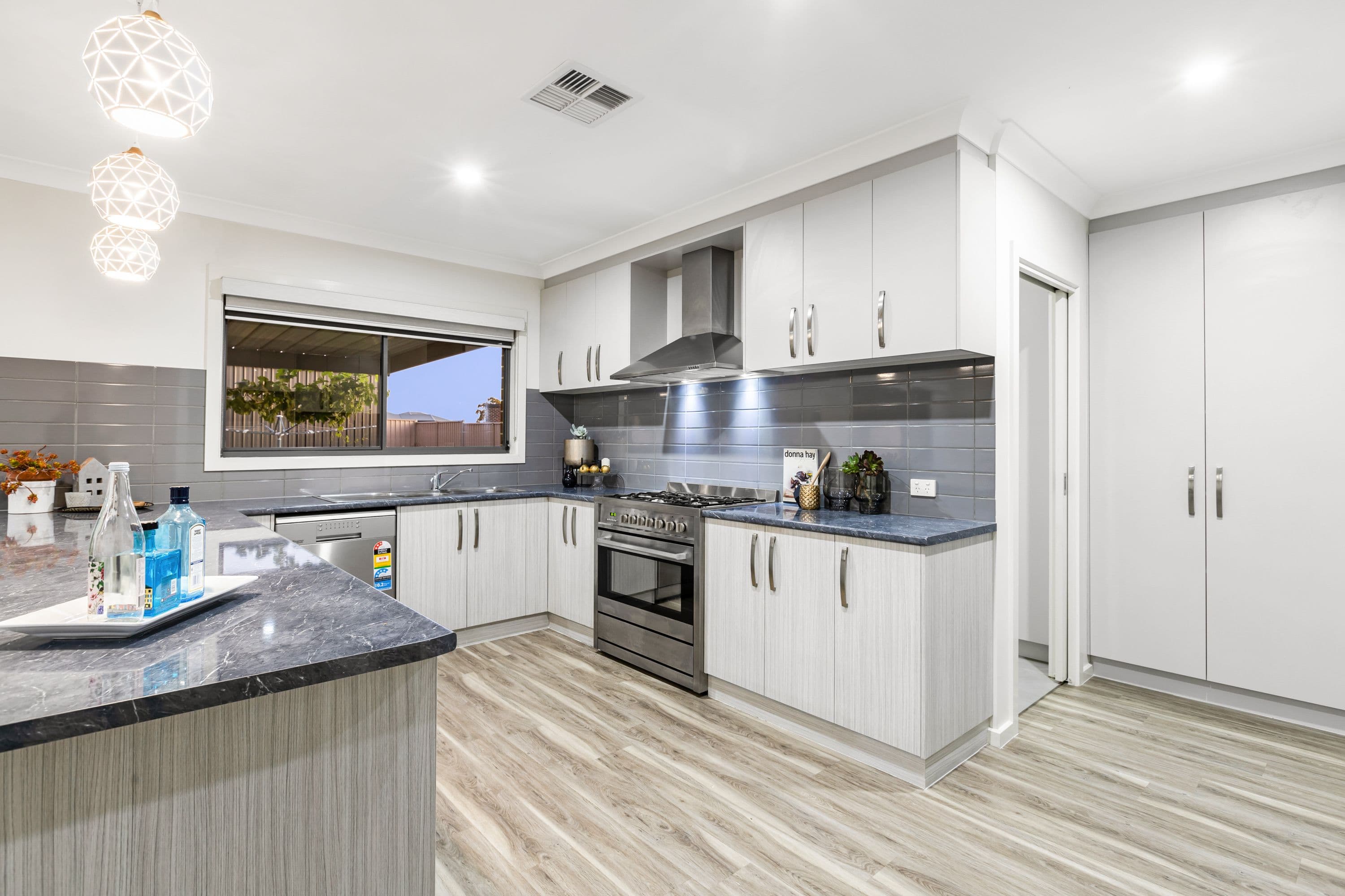 7 Henrys Run Drive, Mildura VIC 3500, Mildura - Thumbnail 5