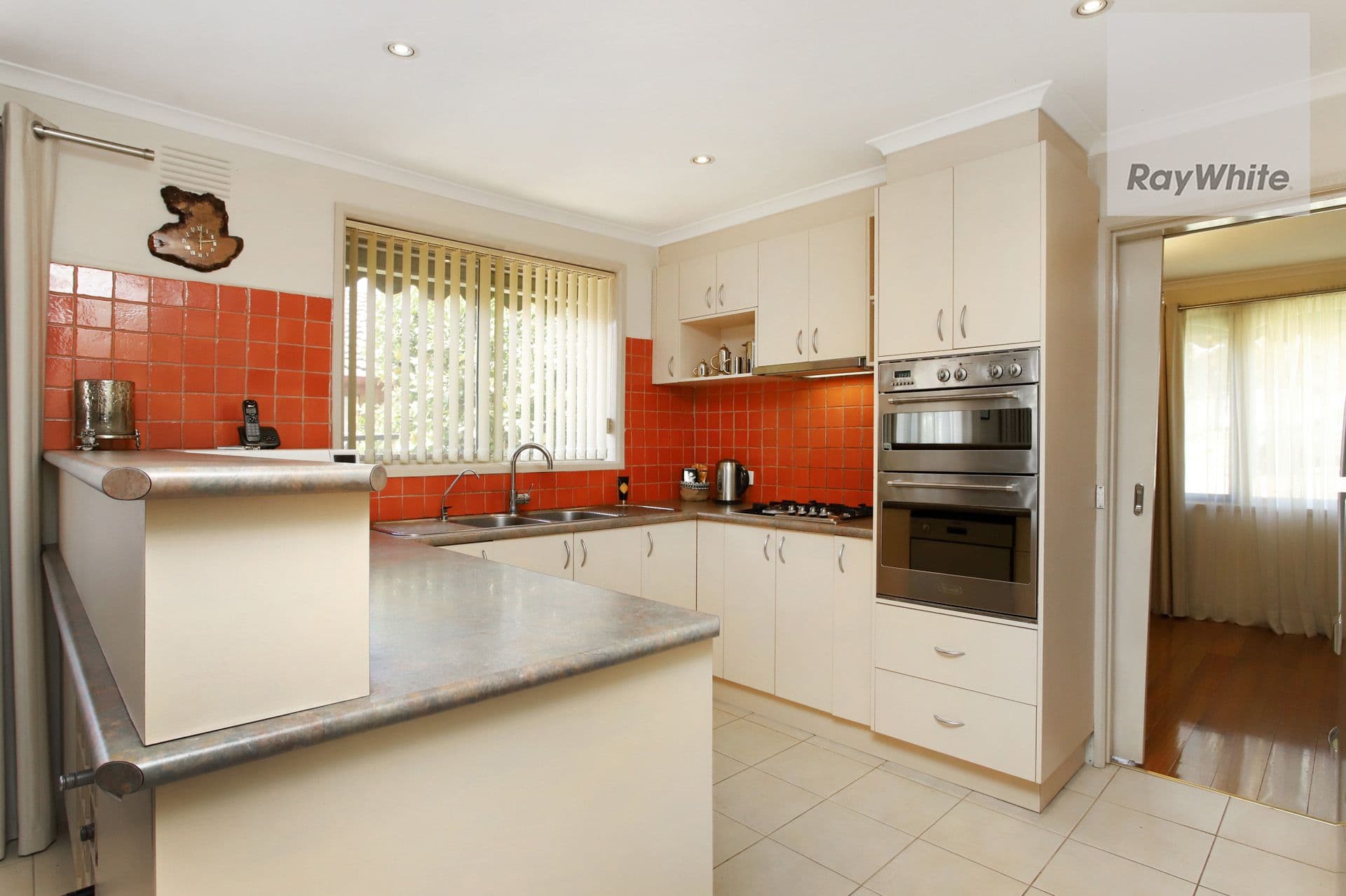 15 Clarke Drive, Gladstone Park VIC 3043, Gladstone Park - Thumbnail 5