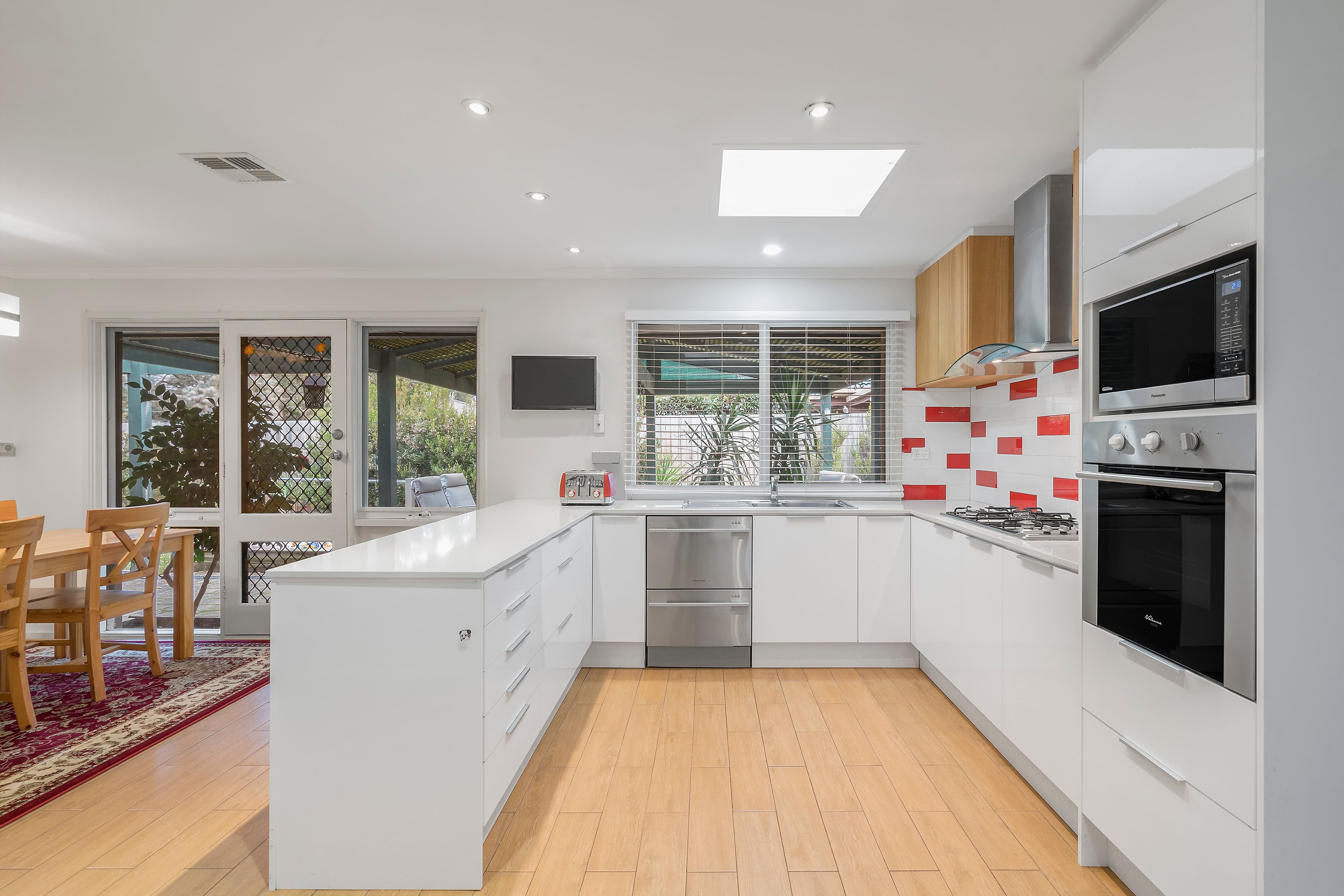 28 Emanuel Drive, Seaford VIC 3198, Seaford - Thumbnail 4