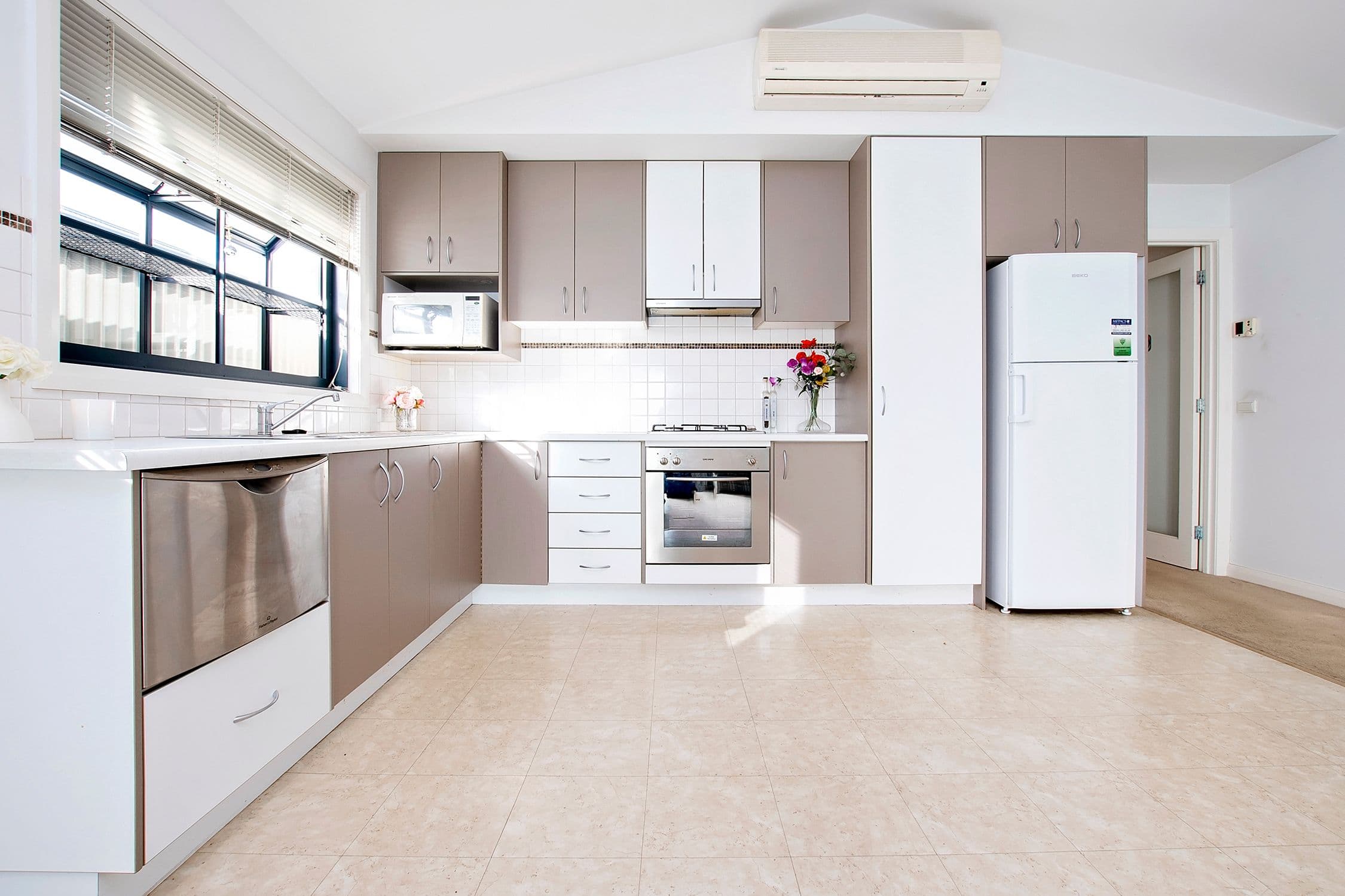 Unit 28, 65-73 Northern Highway (Sun River Home Park), Echuca VIC 3564, Echuca - Thumbnail 2