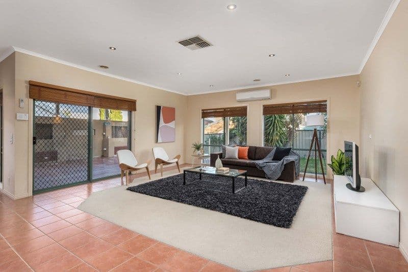 8 Inglewood Court, Mill Park VIC 3082, Mill Park - Thumbnail 5