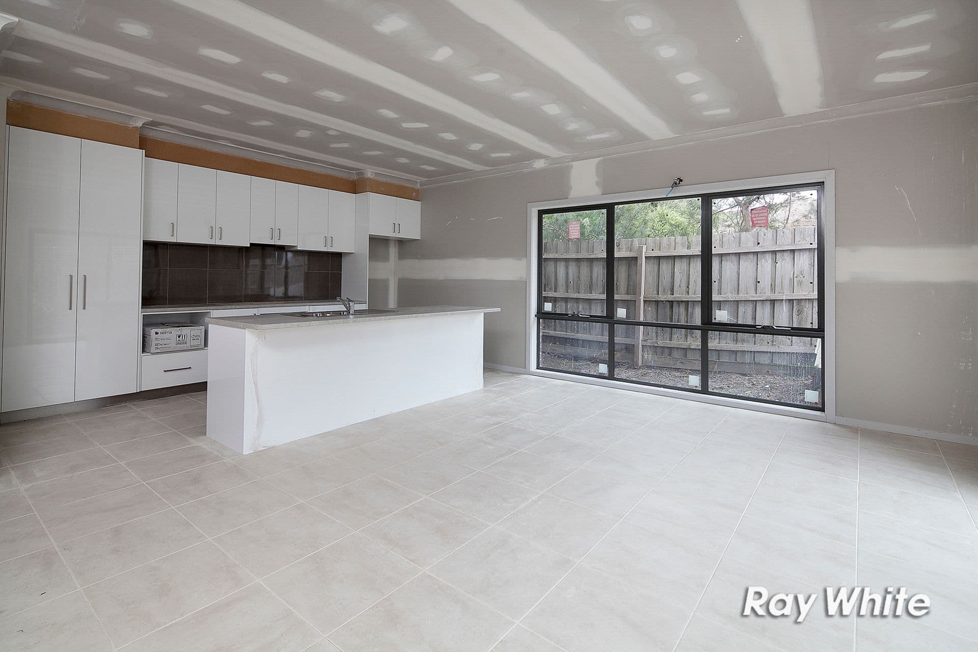 52 Rosemary Crescent, Frankston North VIC 3200, Frankston North - Thumbnail 2