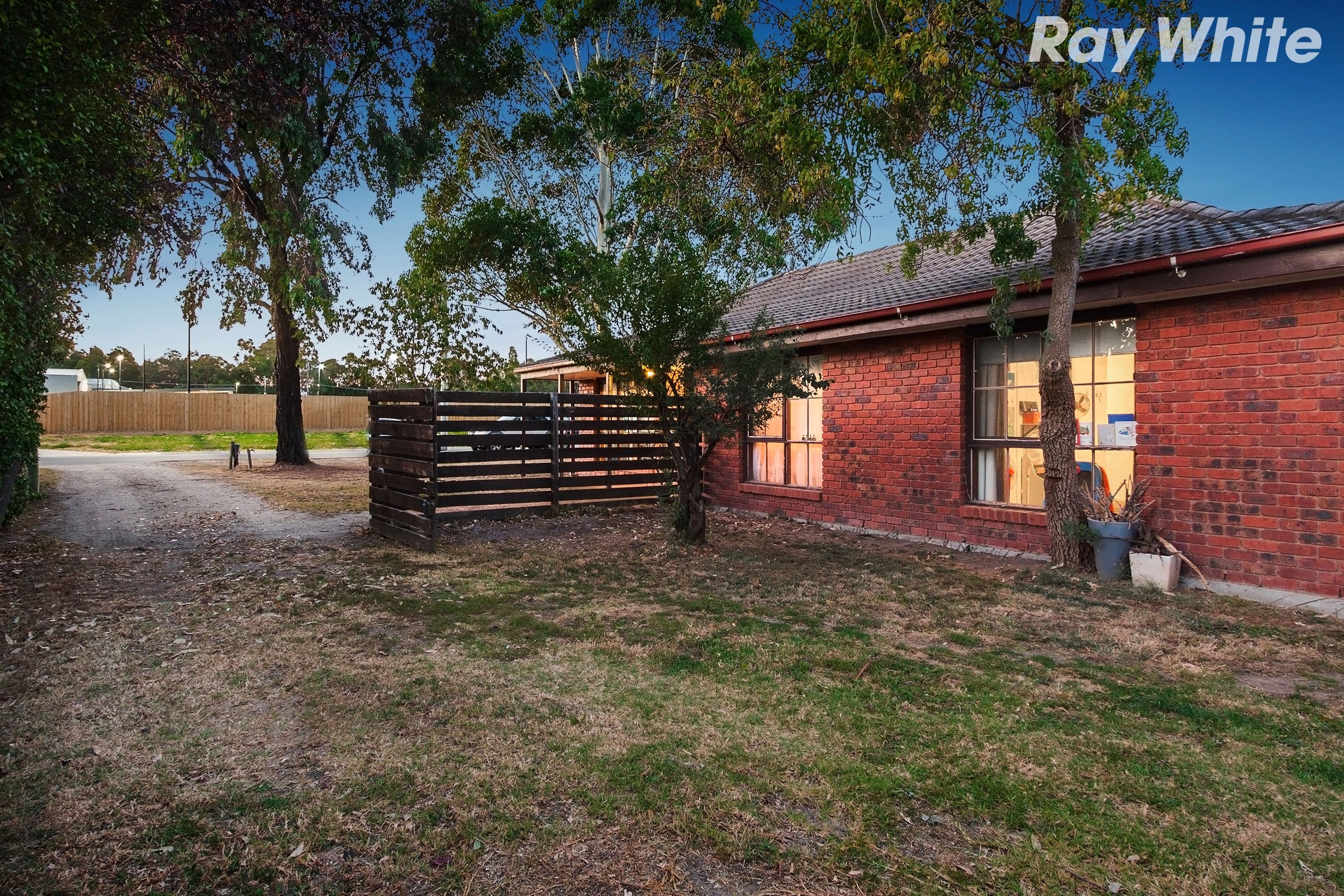 10 Mill Street, Pakenham VIC 3810, Pakenham - Thumbnail 8