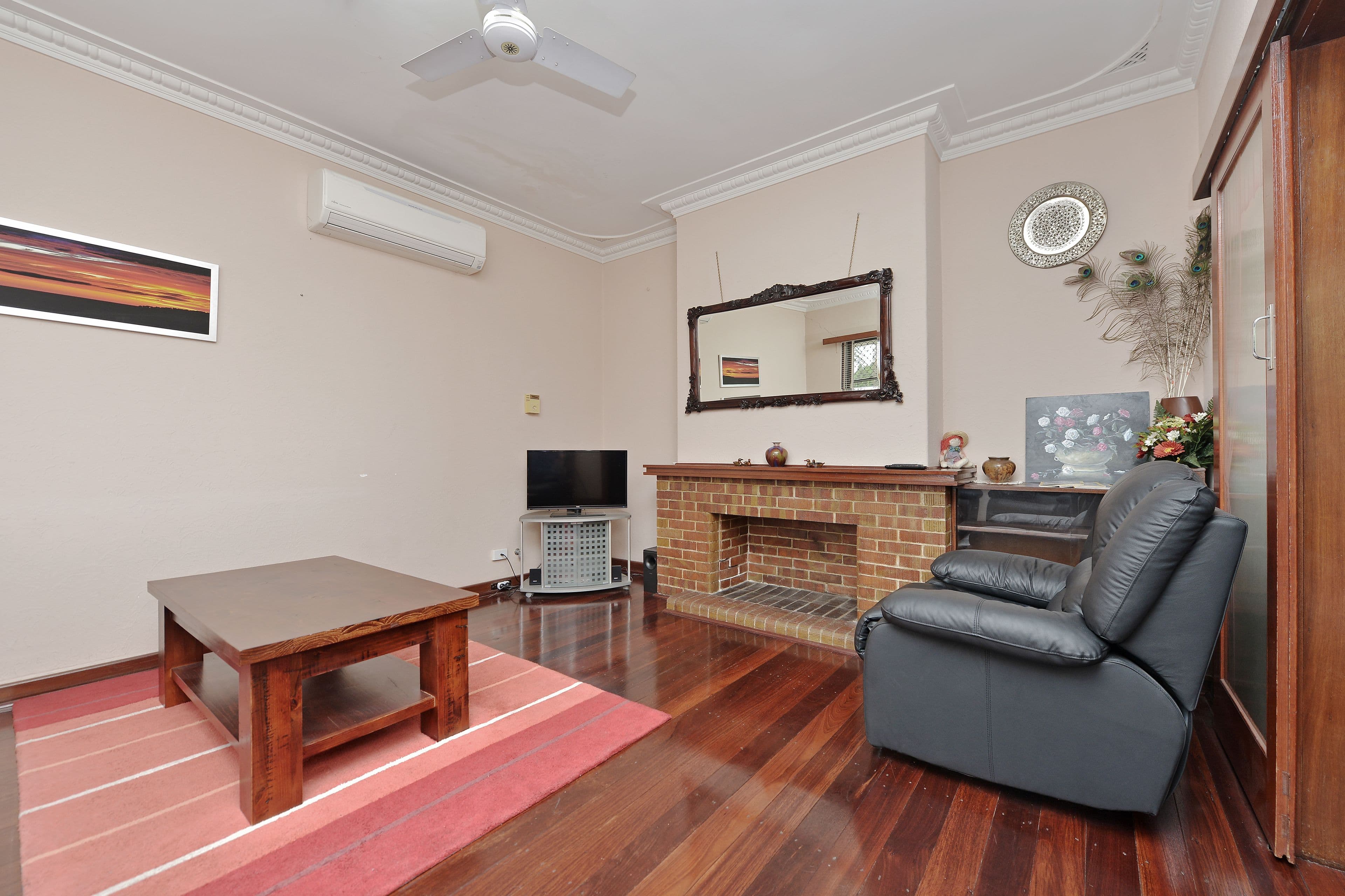 41 Mallard Way, Cannington WA 6107, Cannington - Thumbnail 2