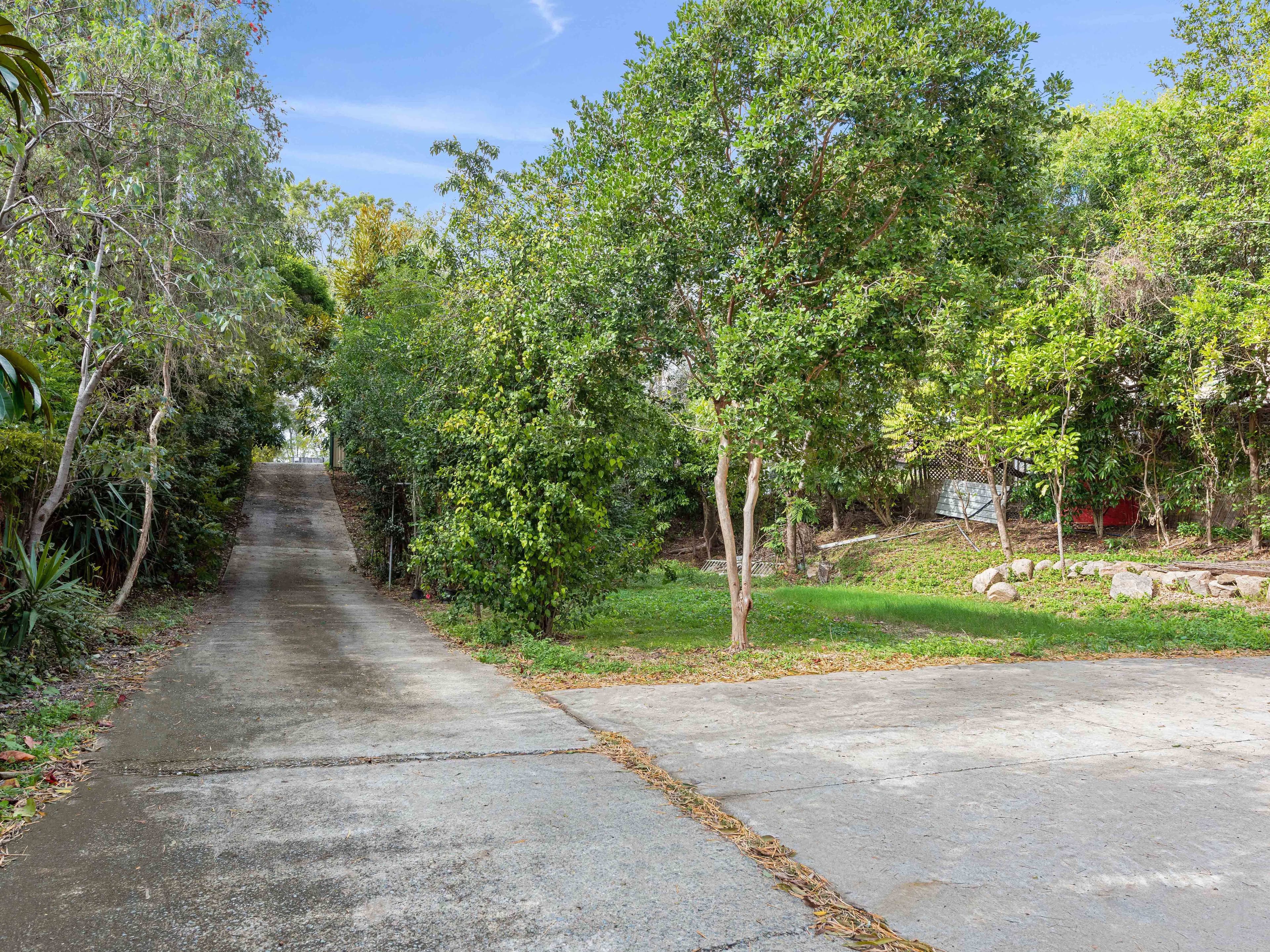 9 Queens Road, Everton Hills QLD 4053, Everton Hills - Thumbnail 2