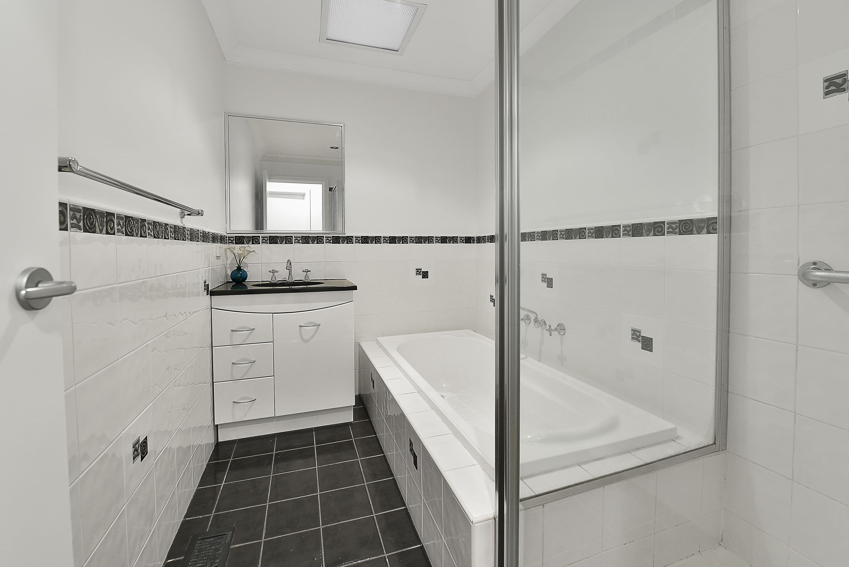 14A Hosken Street, Reservoir VIC 3073, Reservoir - Thumbnail 2