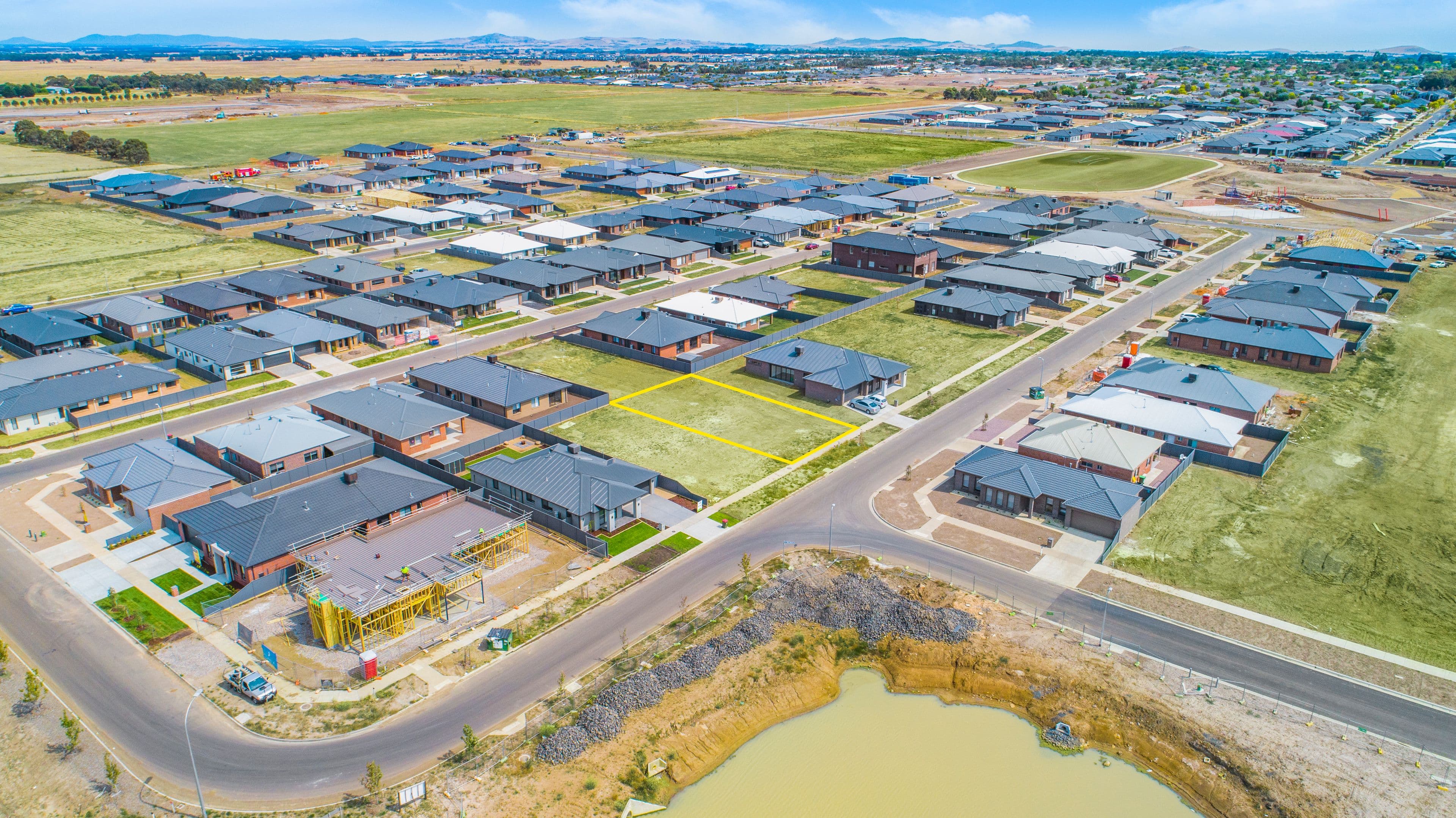 21 Roscommon Avenue, Alfredton  Victoria  3350, Australia, Alfredton - Image 1