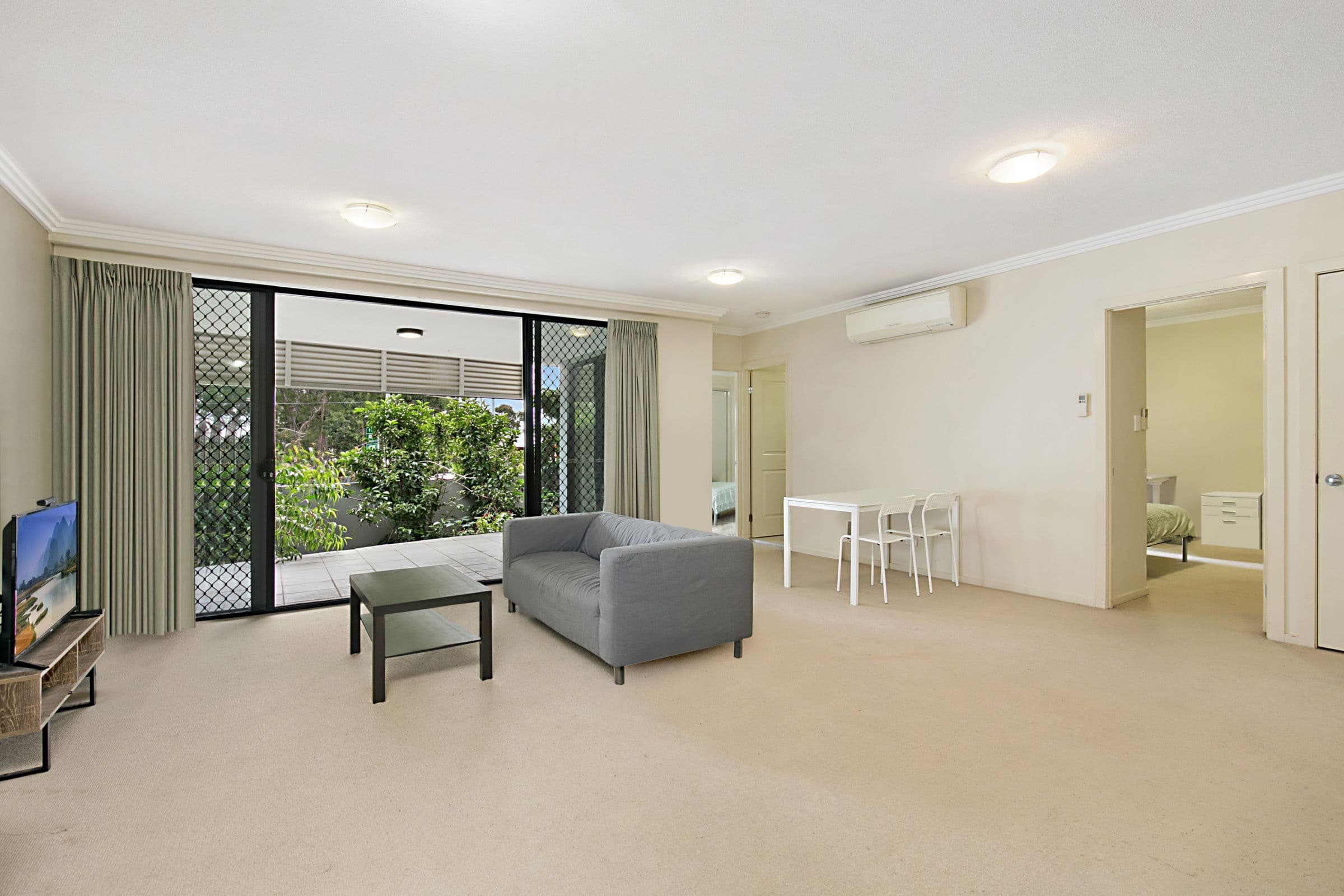 12 Archer Street, Upper Mount Gravatt QLD 4122, Upper Mount Gravatt - Thumbnail 2