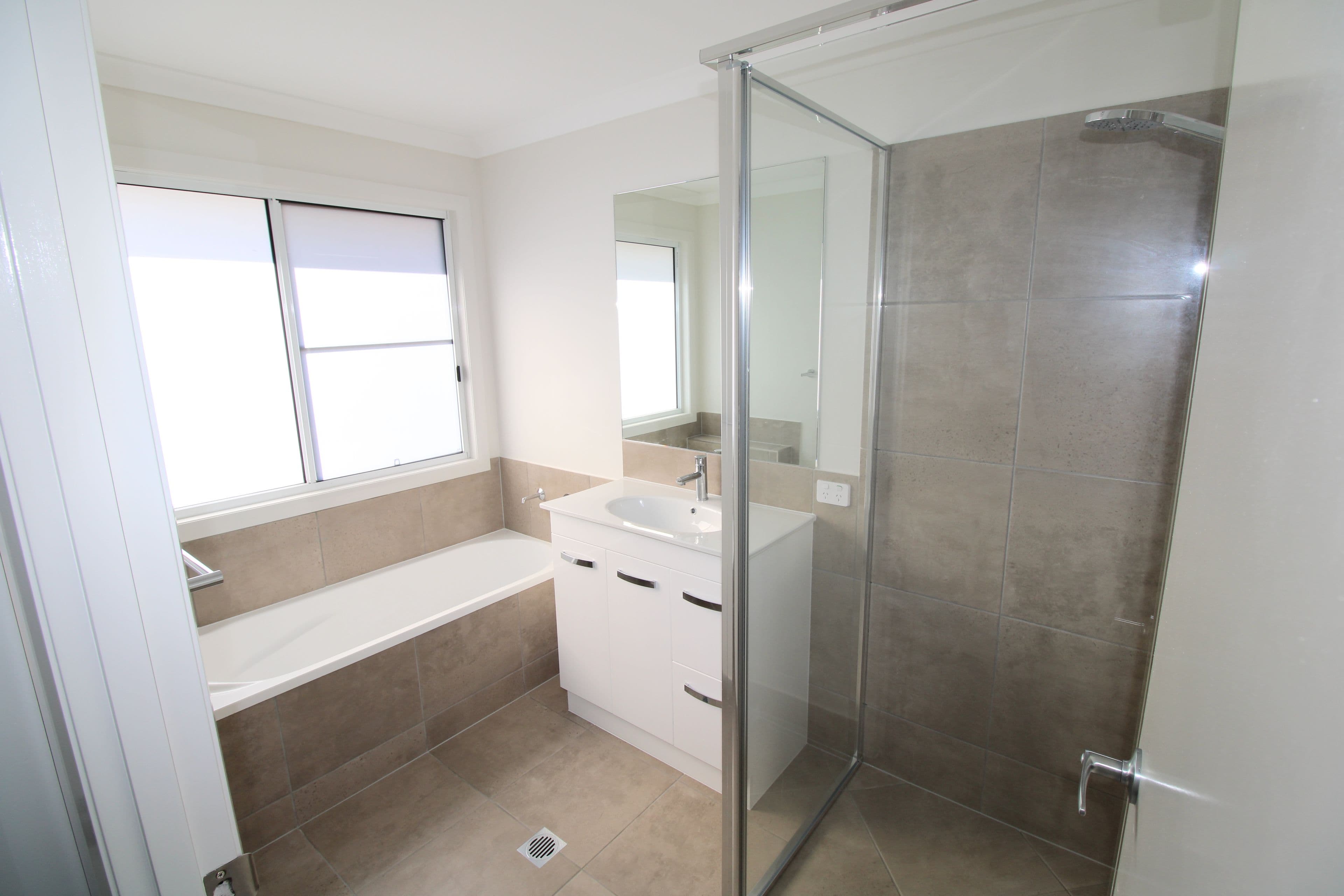 Lot 17 Chudleigh Drive, Emerald QLD 4720, Emerald - Thumbnail 7