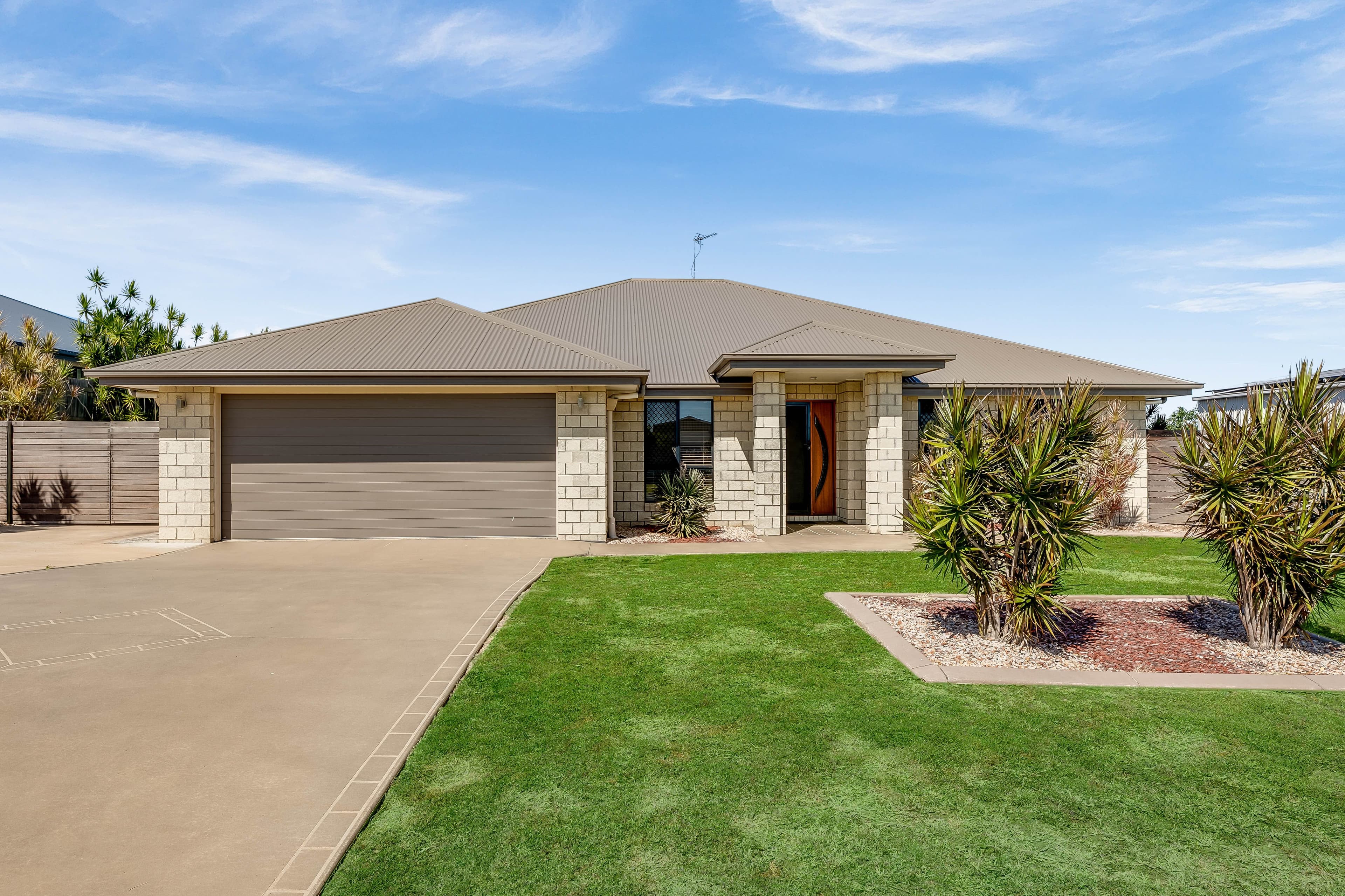 9 Pelling Court, Westbrook QLD 4350, Westbrook - Image 1