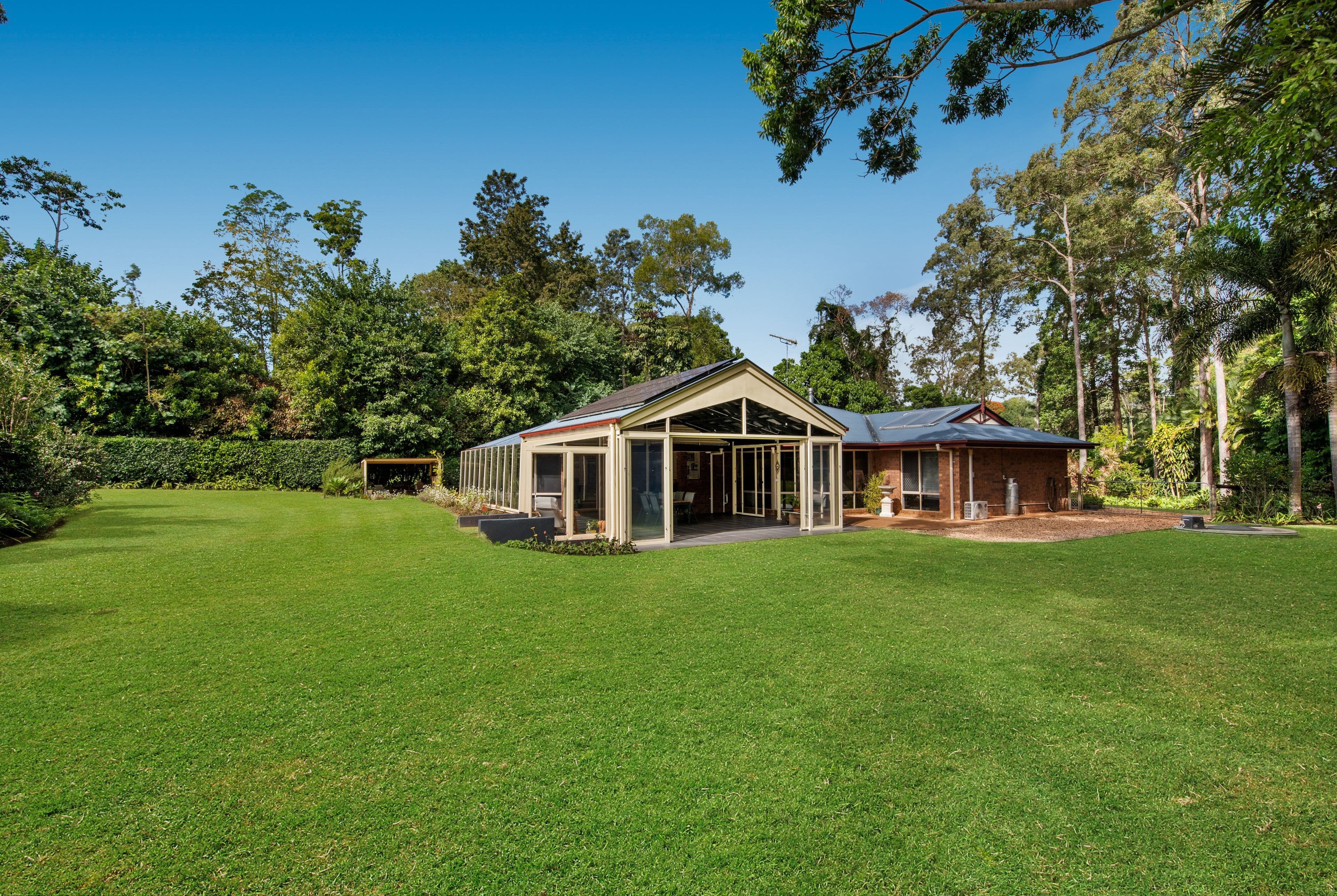 10 Nottingham Court, Beerwah QLD 4519, Beerwah - Thumbnail 2