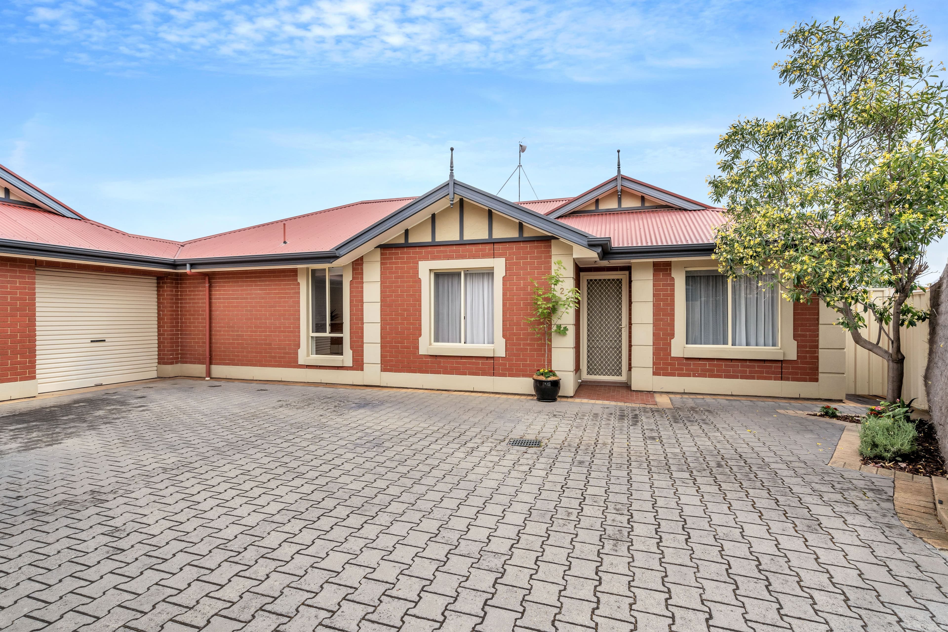 6 Southbury Crescent, Enfield SA 5085, Enfield - Image 1