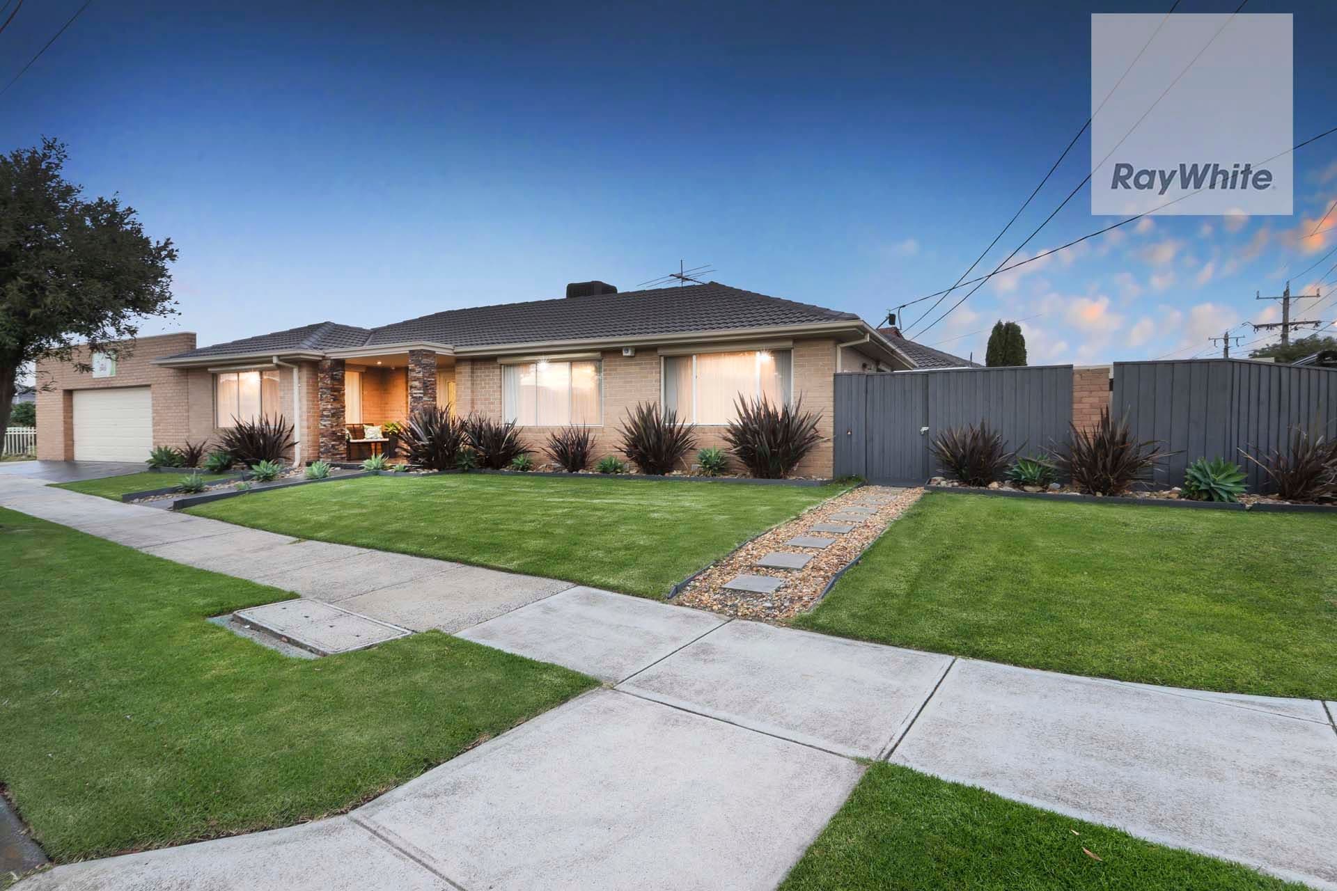 1 Burnleigh Drive, Gladstone Park VIC 3043, Gladstone Park - Thumbnail 2