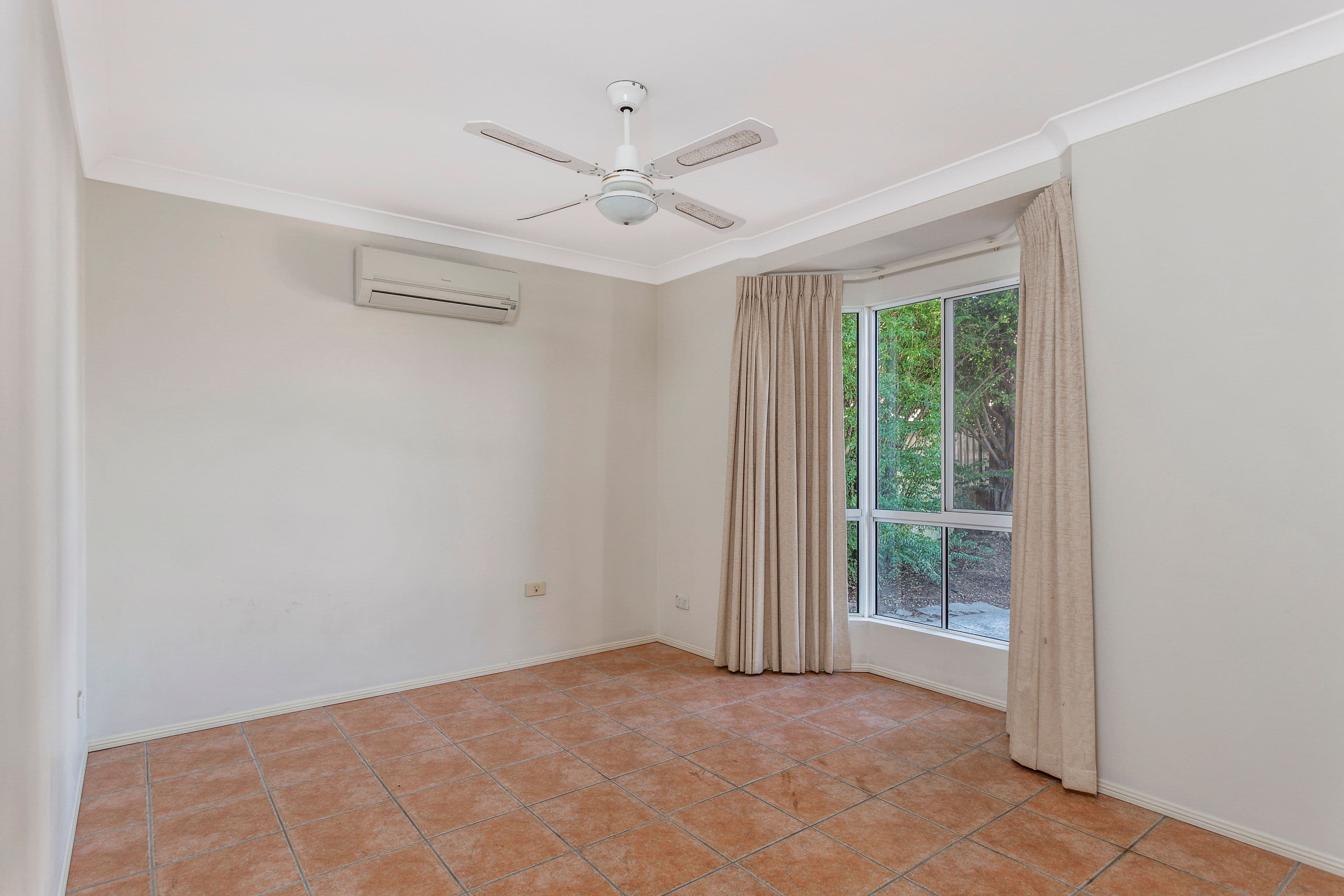105 Minnie Street, Southport QLD 4215, Southport - Thumbnail 5