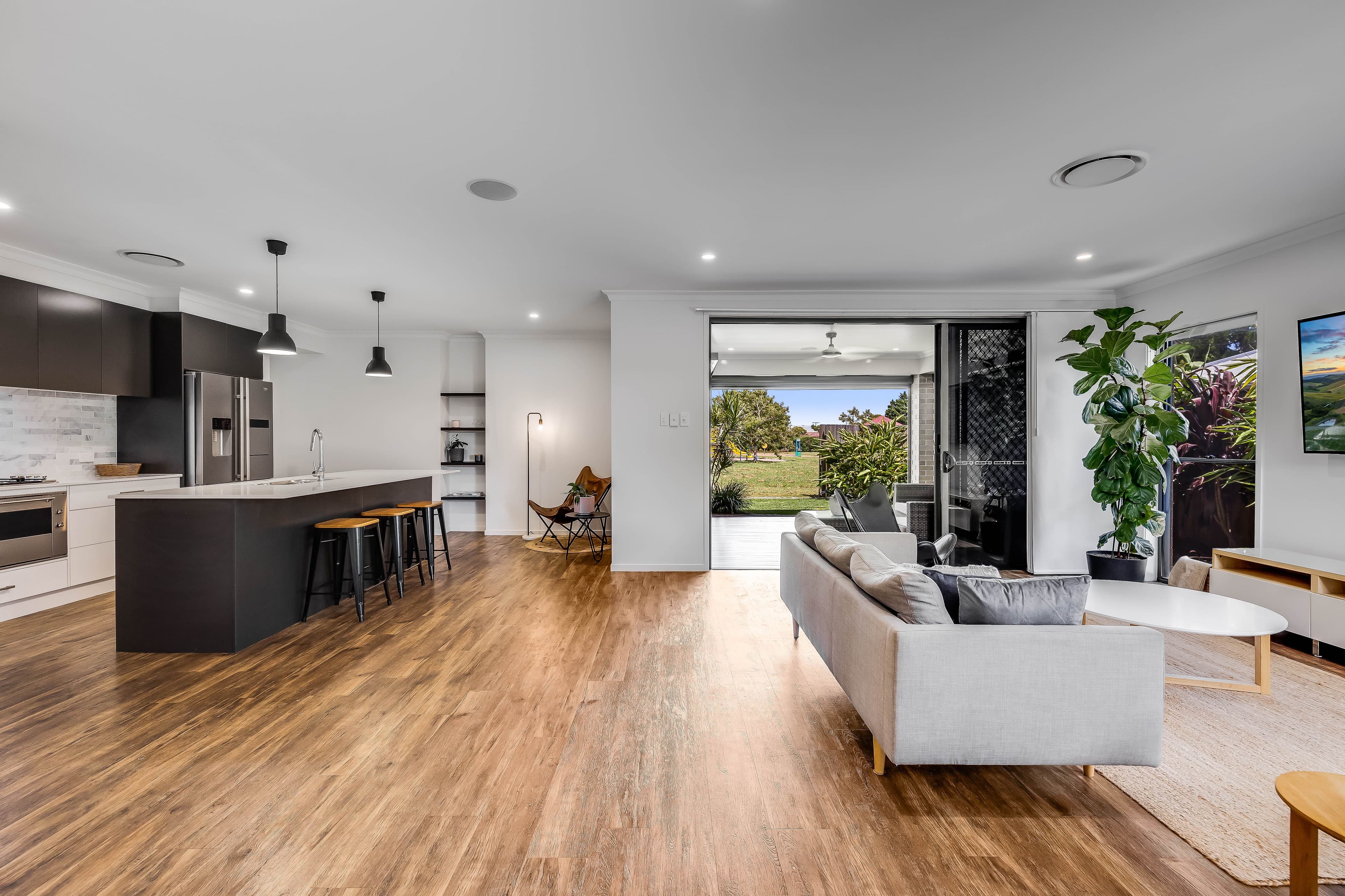 21 Yarrow Close, Middle Ridge QLD 4350, Middle Ridge - Thumbnail 4
