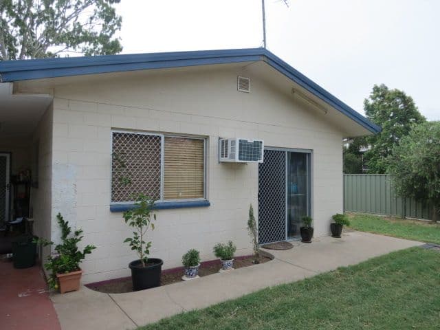 105 Opal Street, Emerald QLD 4720, Emerald - Image 1
