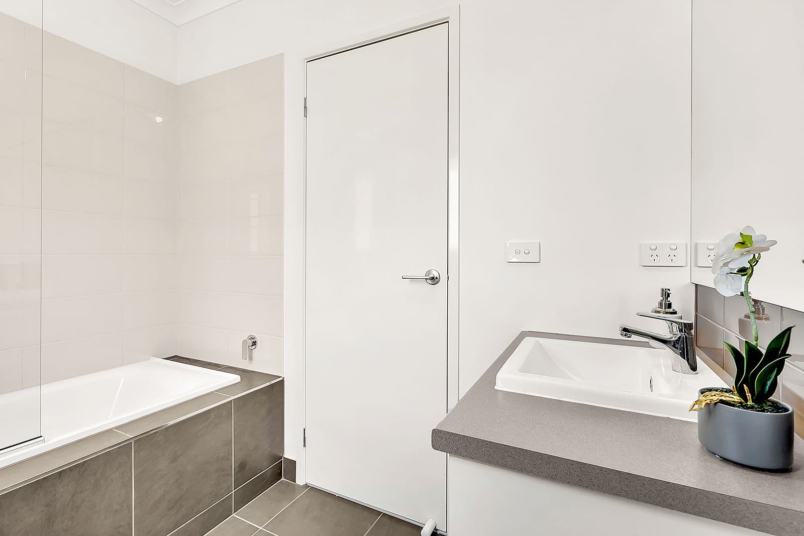 16 Bolwarra Street, Craigieburn VIC 3064, Craigieburn - Thumbnail 8