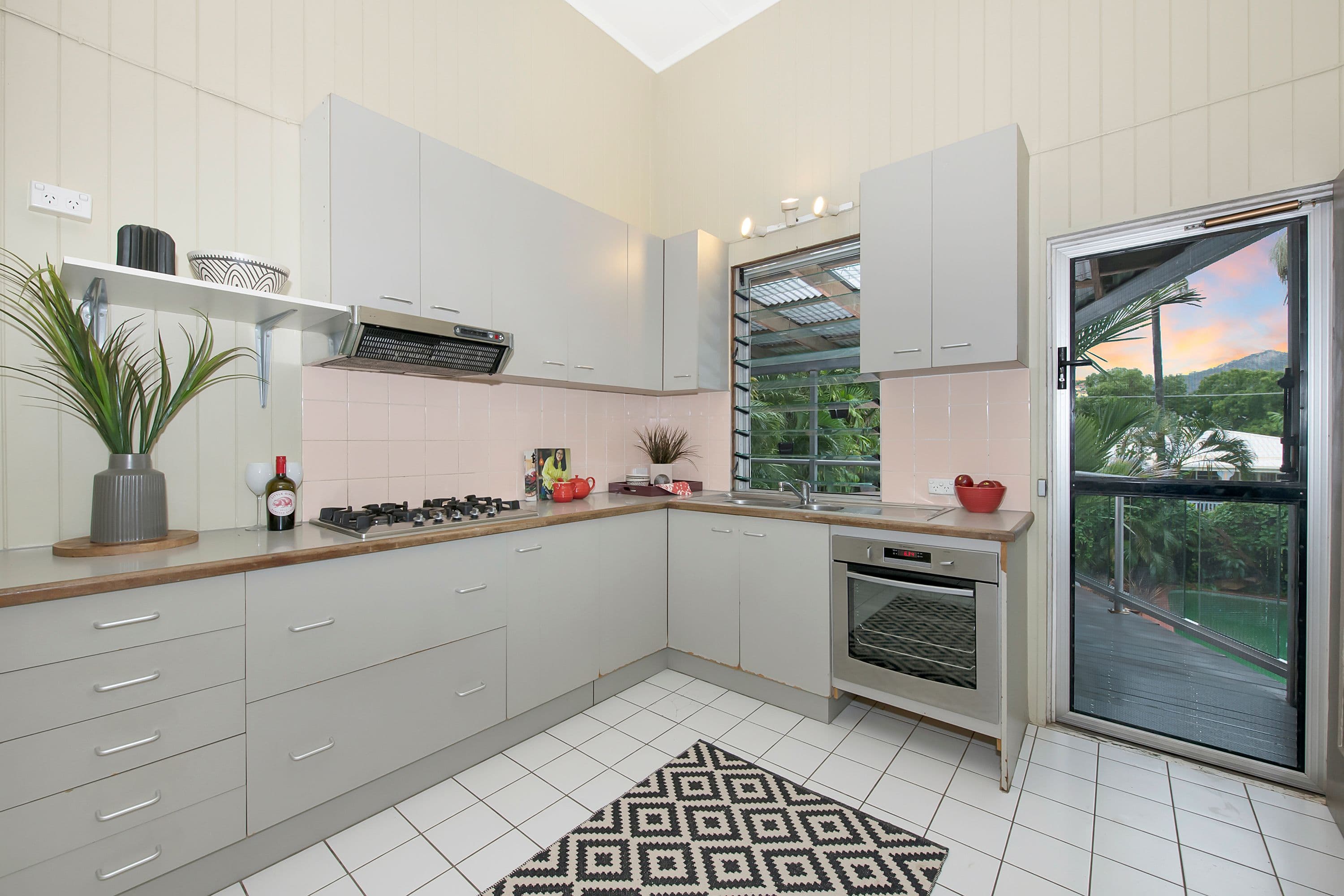 21A Bayswater Terrace, Hyde Park QLD 4812, Hyde Park - Thumbnail 5