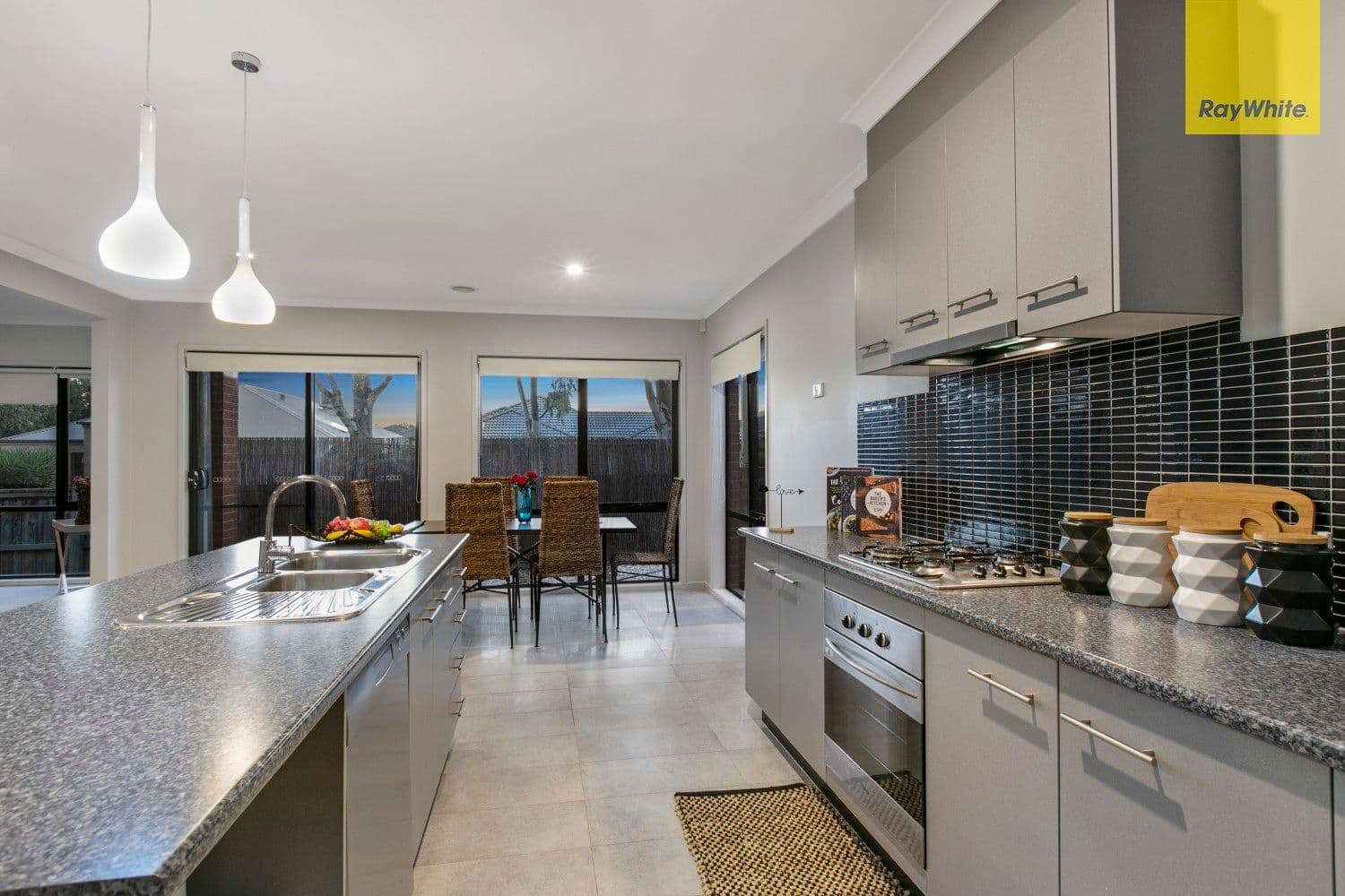 1 Amley Grove, Berwick VIC 3806, Berwick - Thumbnail 7