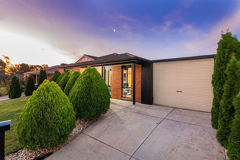 11 Kismet Close, Cranbourne West VIC 3977, Cranbourne West - Thumbnail 3