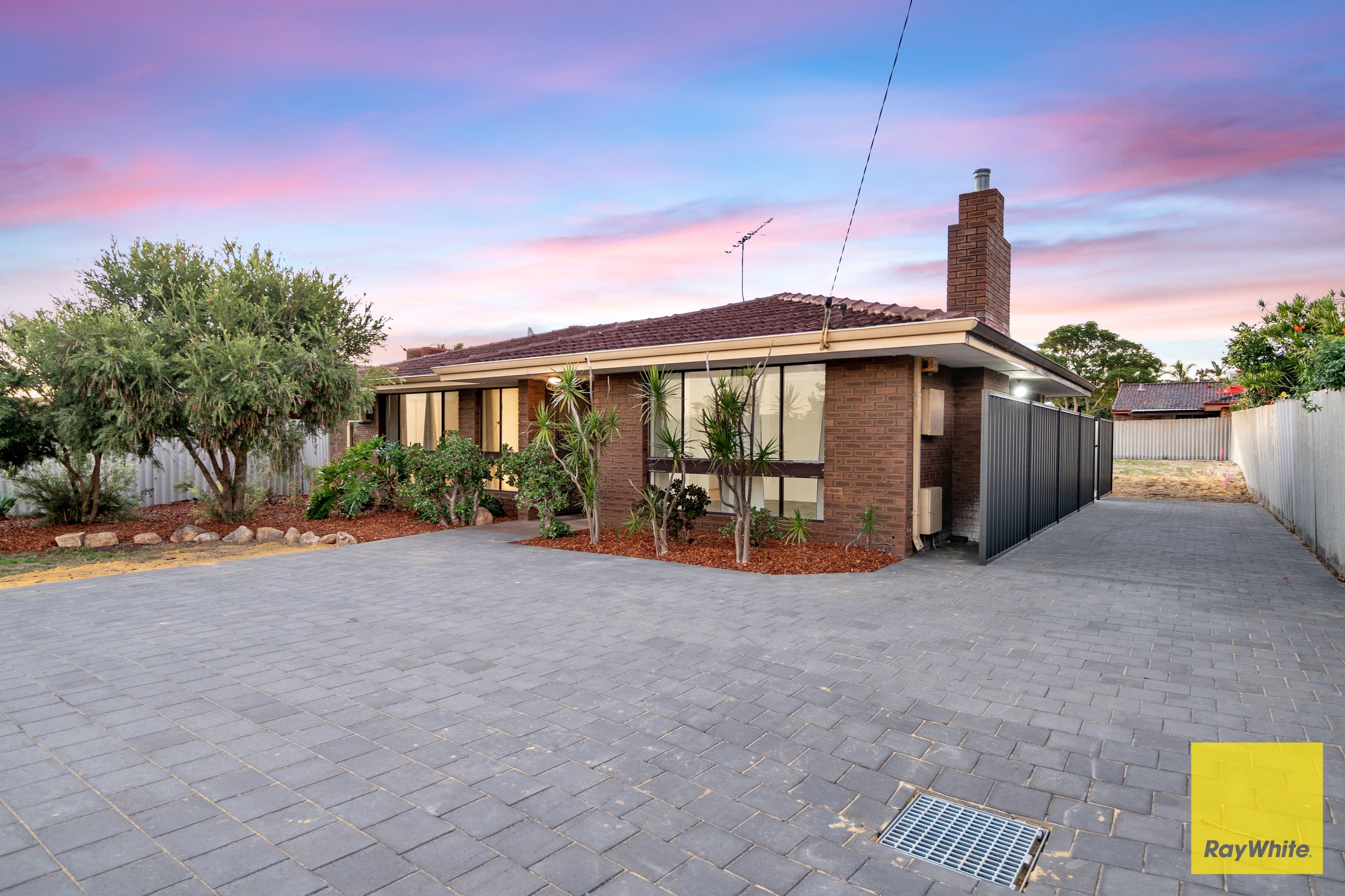 33 Mereworth Way, Marangaroo WA 6064, Marangaroo - Image 1