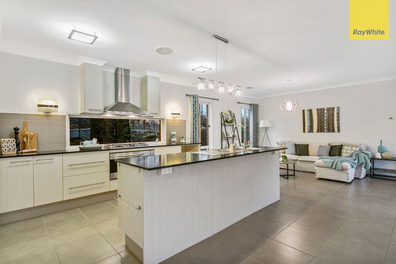 9 Alexia Drive, Berwick VIC 3806, Berwick - Thumbnail 4