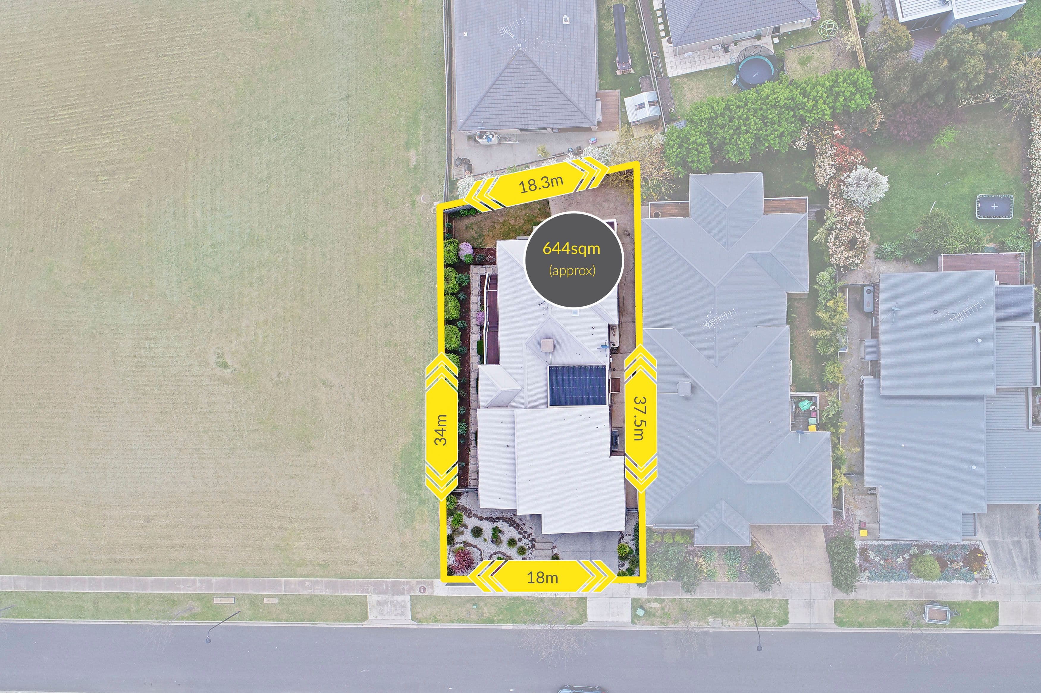 32 Esperence Crescent, Highton VIC 3216, Highton - Thumbnail 2