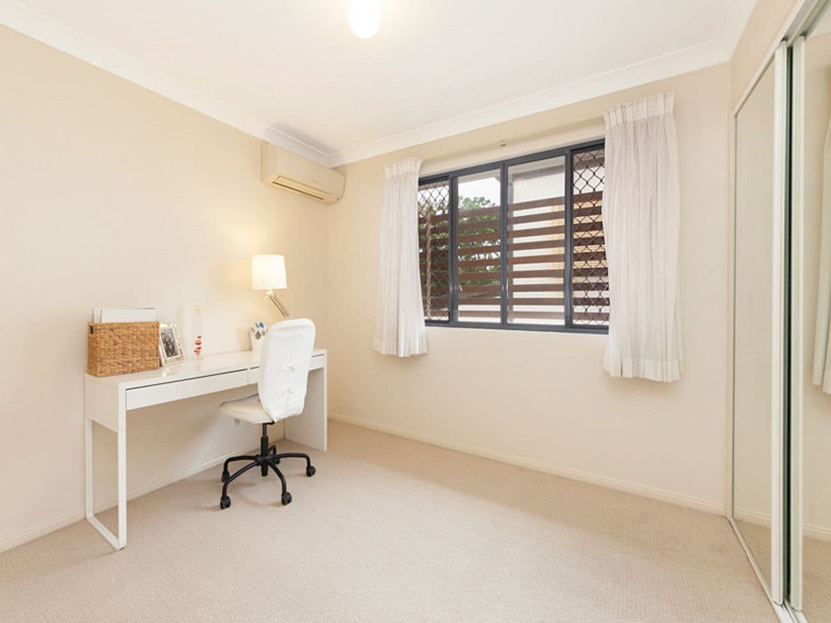 34 Warren Street, St Lucia QLD 4067, St Lucia - Thumbnail 5