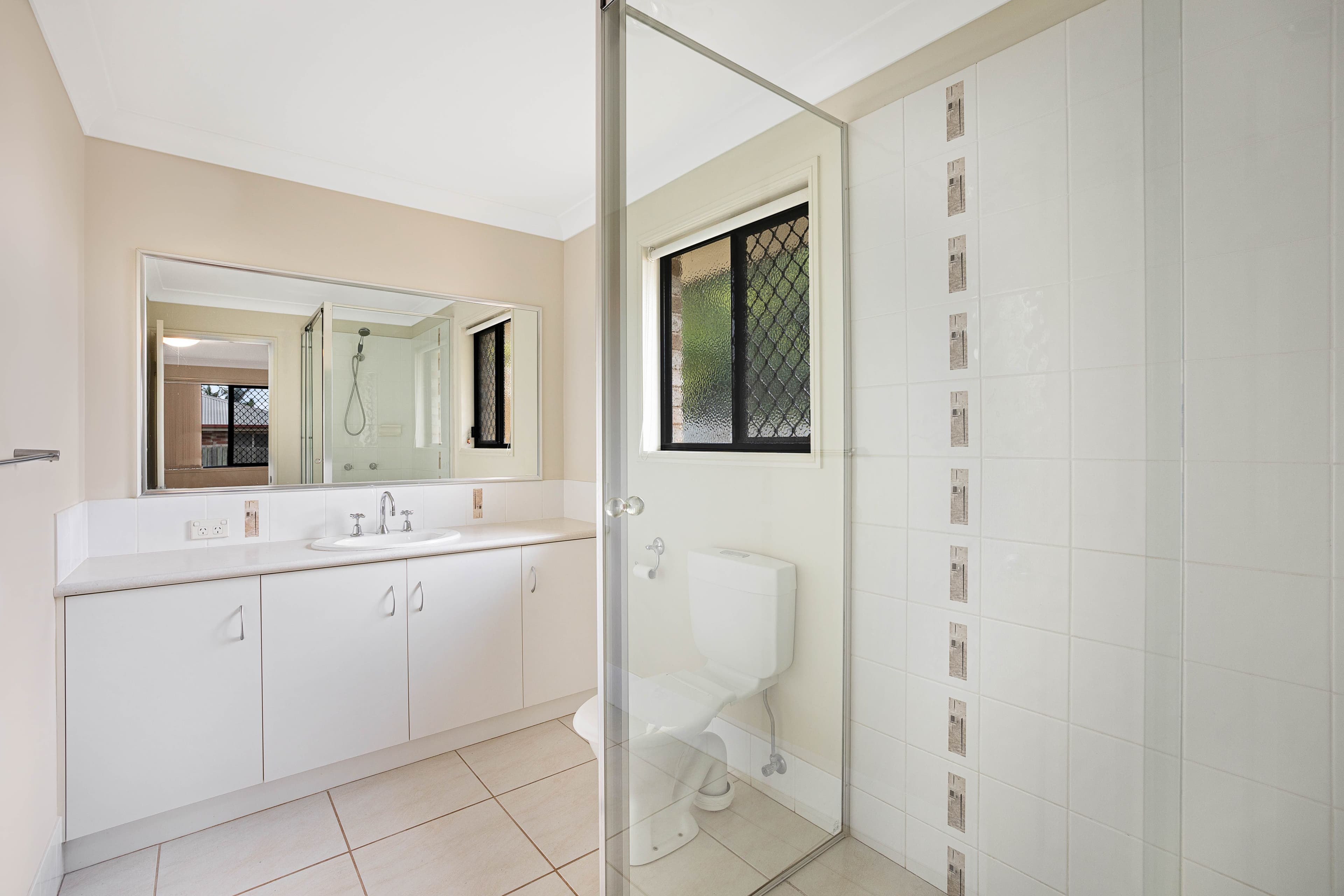 593 Hume Street, Kearneys Spring QLD 4350, Kearneys Spring - Thumbnail 6
