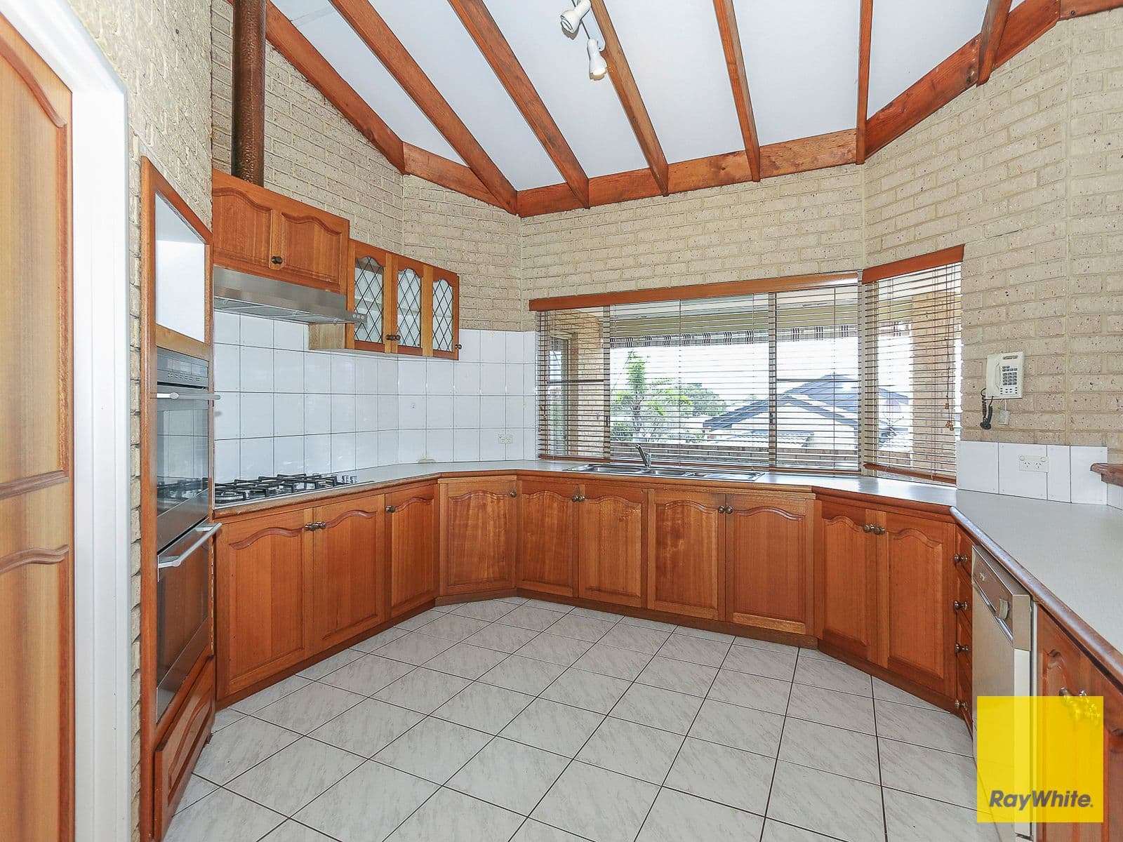 56 Harman Road, Sorrento WA 6020, Sorrento - Thumbnail 7