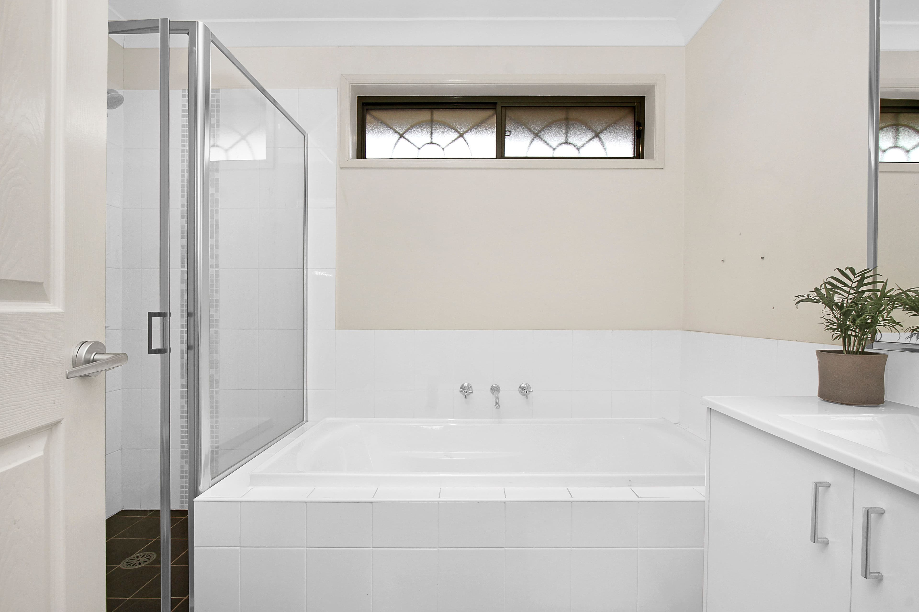 8 Hannan Place, Prairiewood NSW 2176, Prairiewood - Thumbnail 4