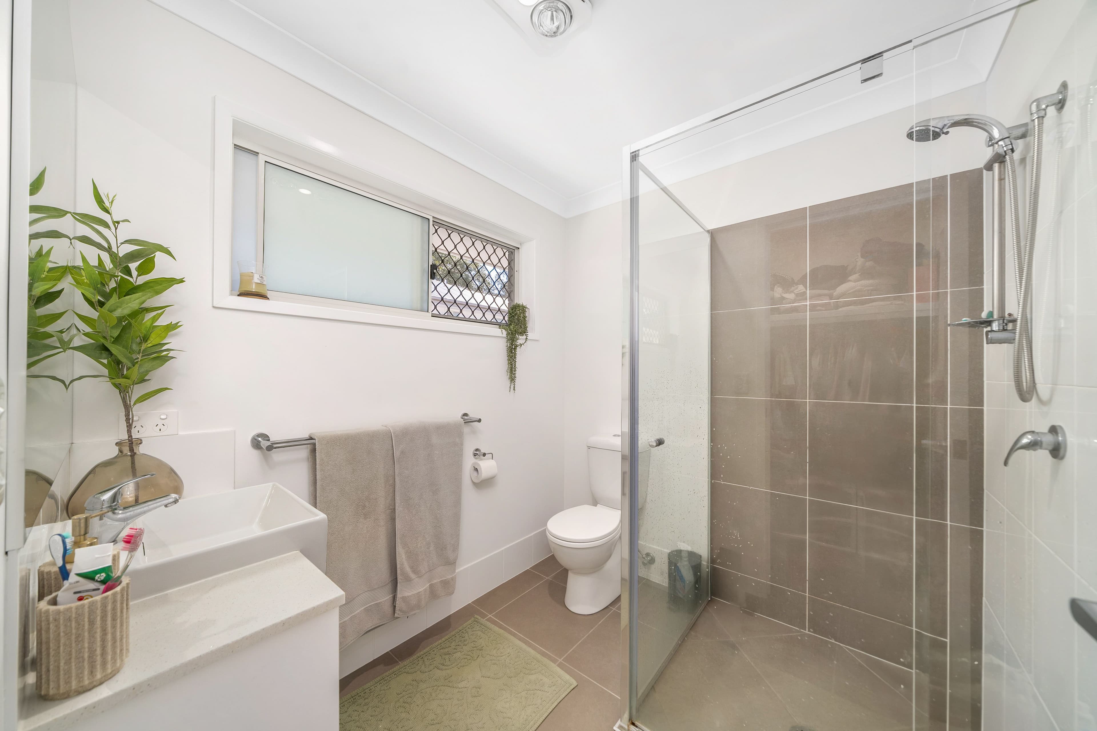 11 Chelmsford Road, Mango Hill QLD 4509, Mango Hill - Thumbnail 8