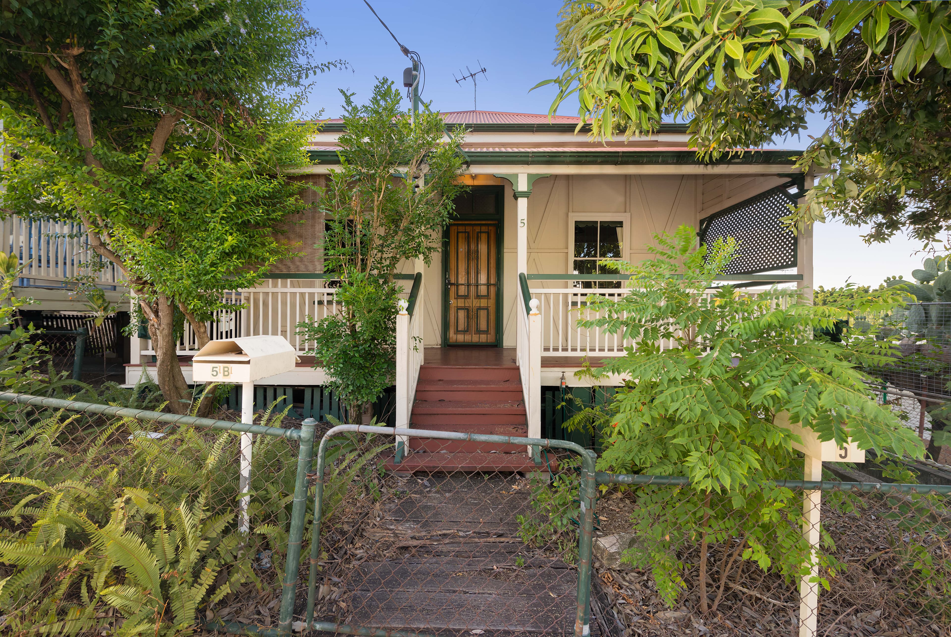 5 Westbury Street, Red Hill QLD 4059, Red Hill - Thumbnail 2