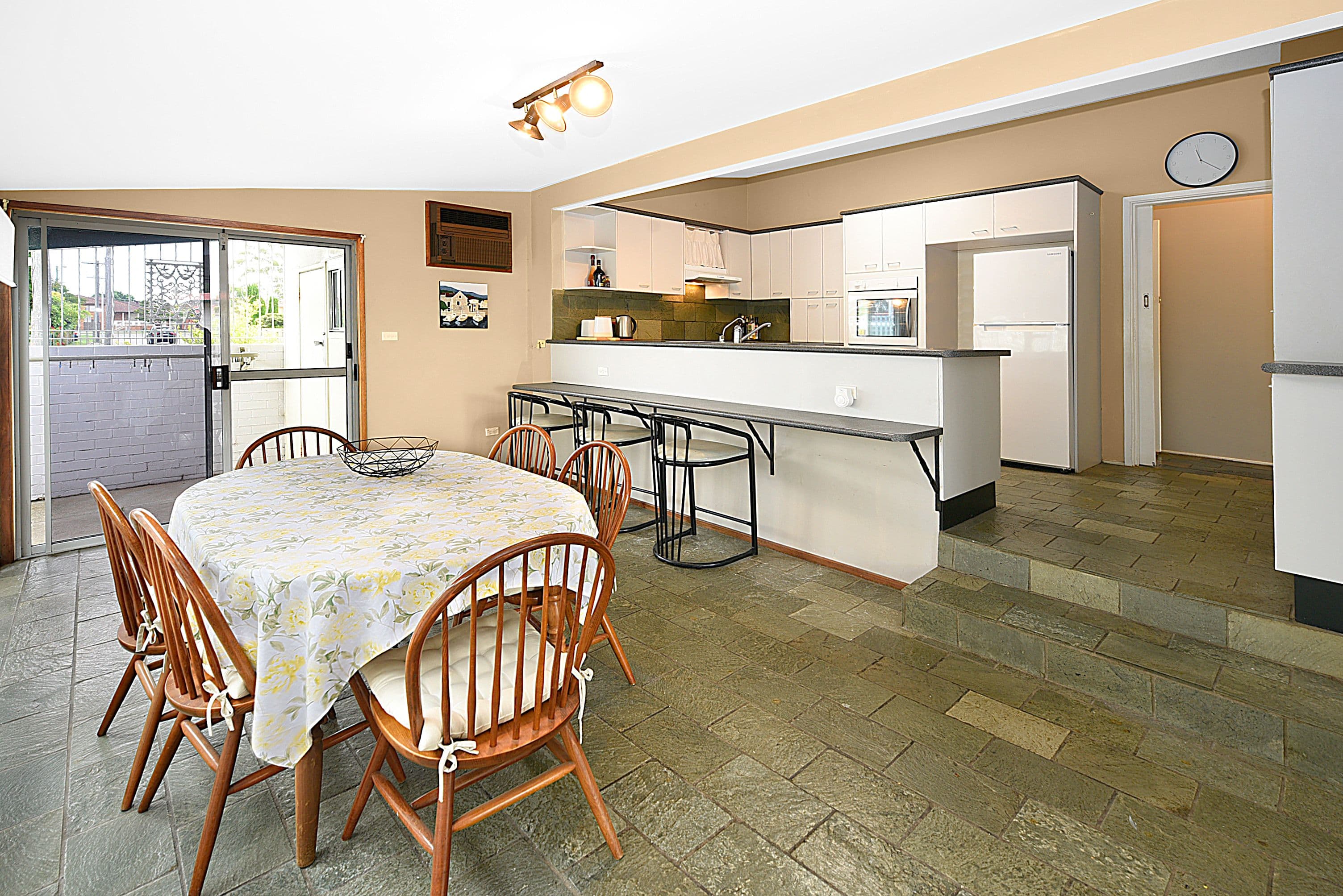 32 Lynesta Avenue, Fairfield West - Thumbnail 5