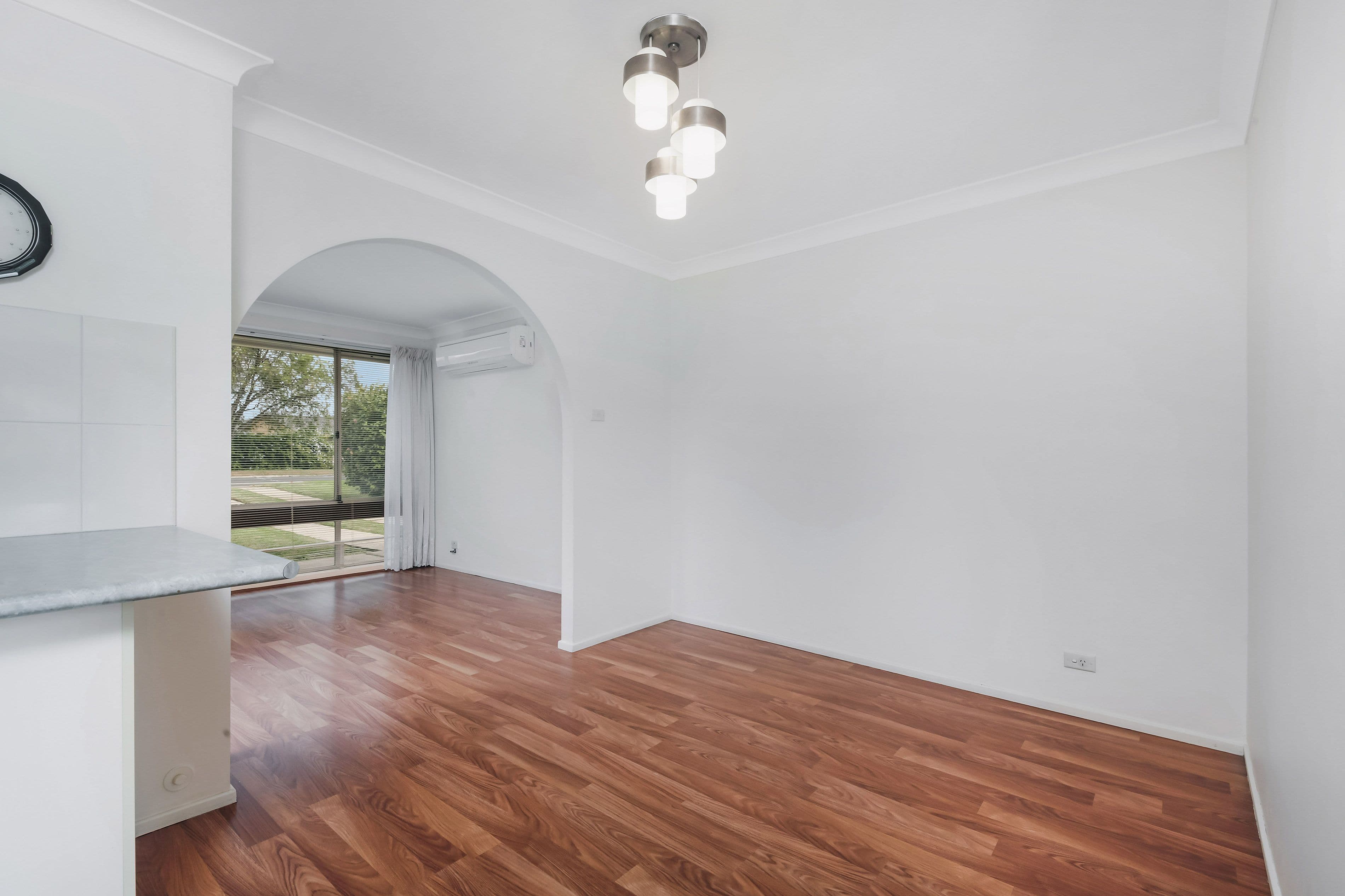 160 Birdwood Road, Georges Hall - Thumbnail 4