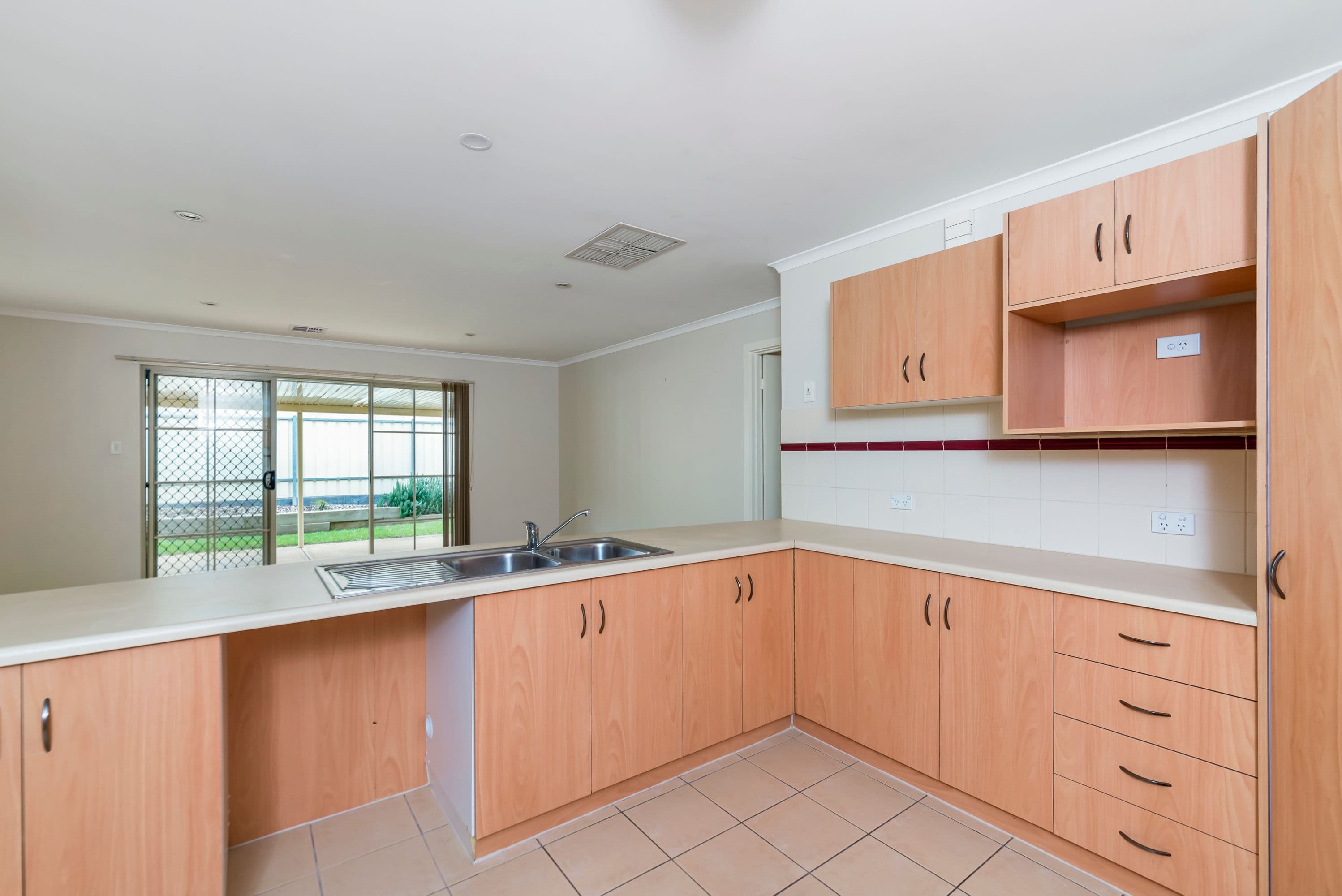 (D.H.A) Defence Housing Australia, Golden Grove SA 5125, Golden Grove - Thumbnail 8